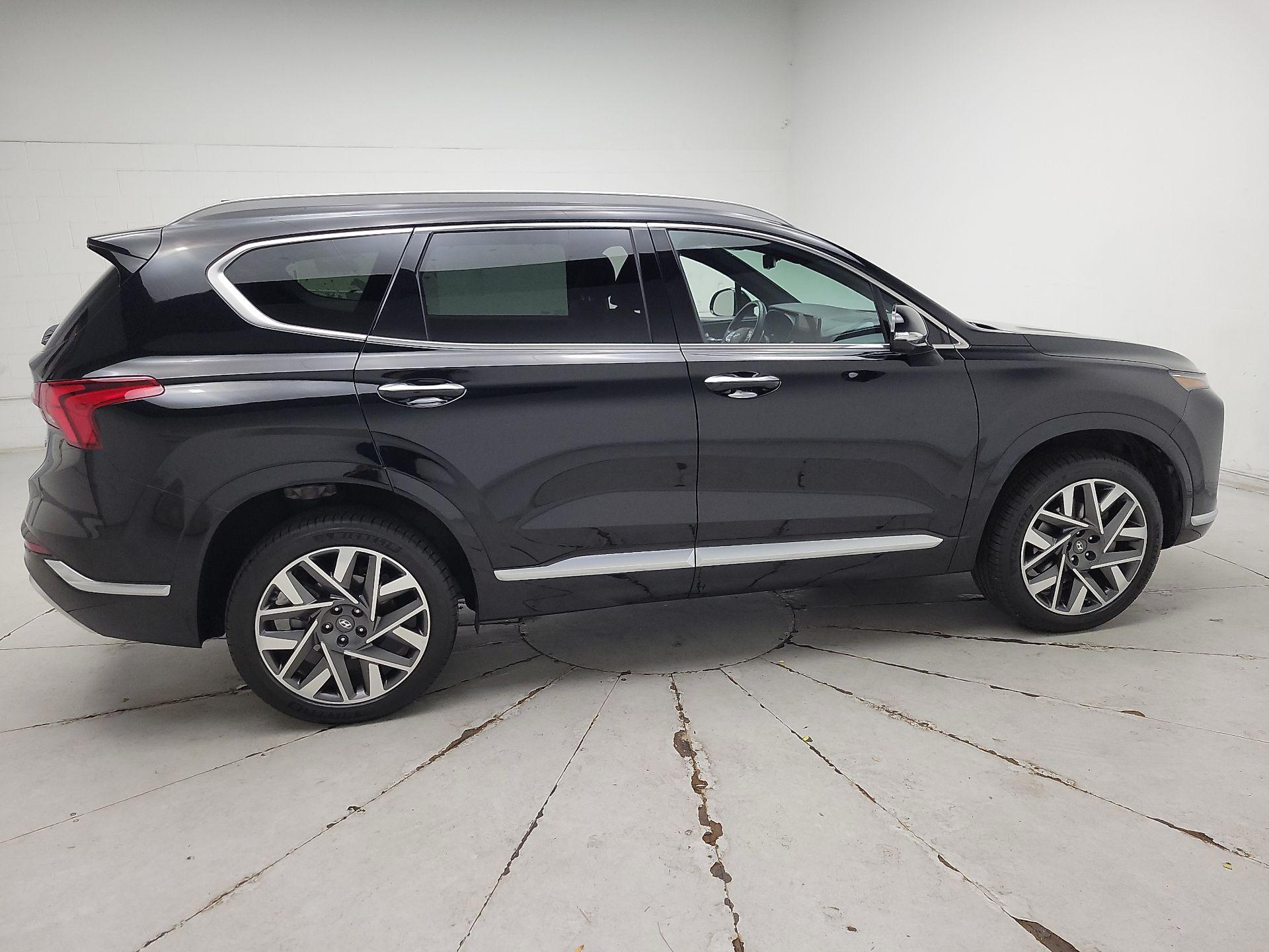 Thumbnail: 2023 Hyundai Santa Fe - 4