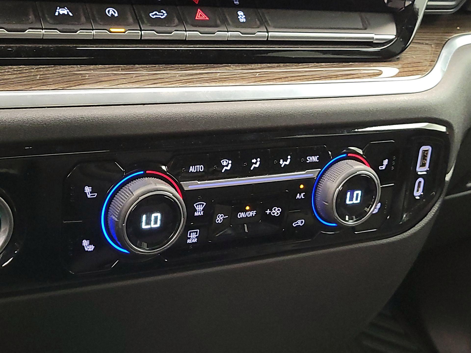 Thumbnail: 2022 Chevrolet Silverado 1500 - 16