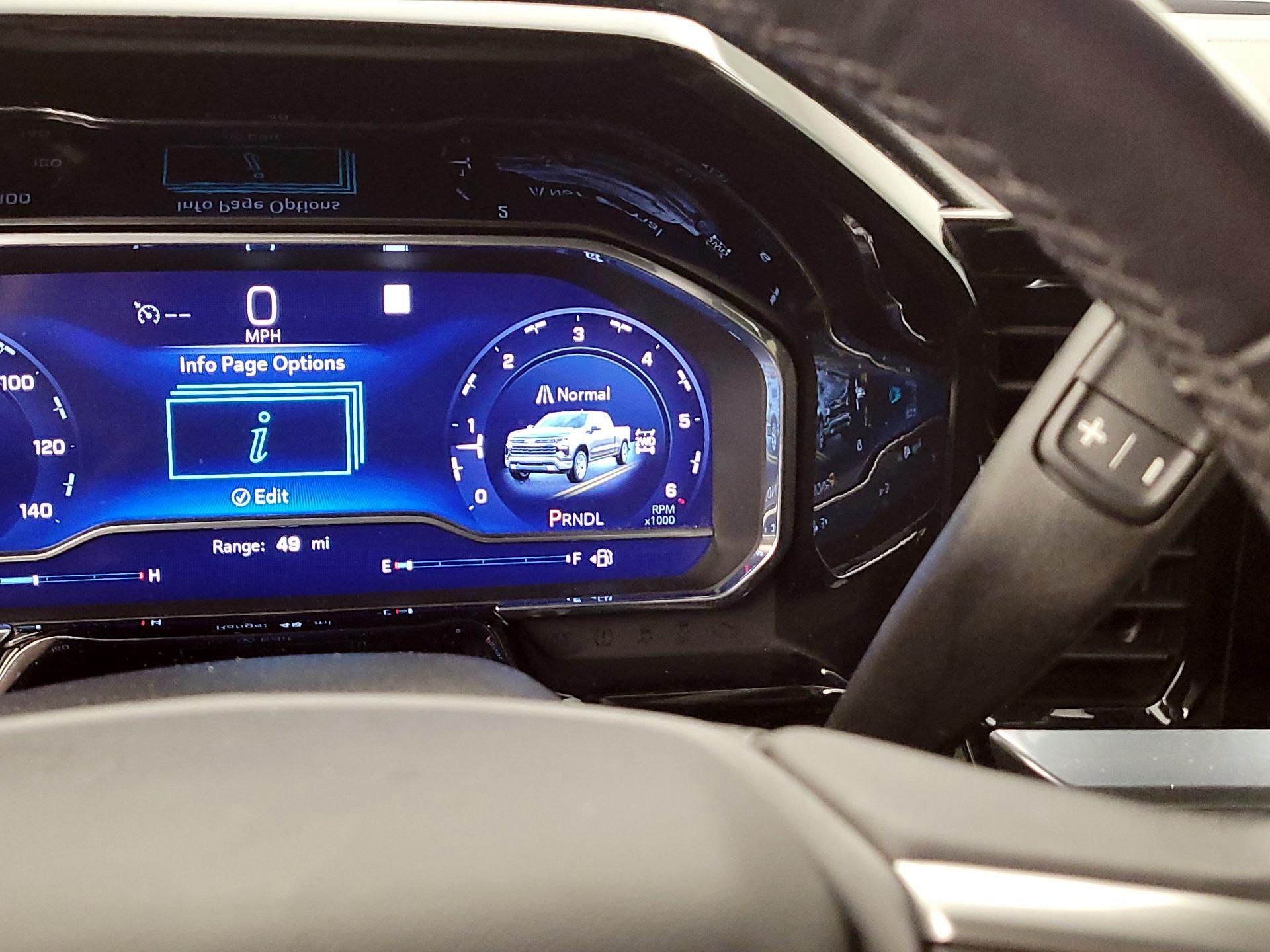 Thumbnail: 2022 Chevrolet Silverado 1500 - 17