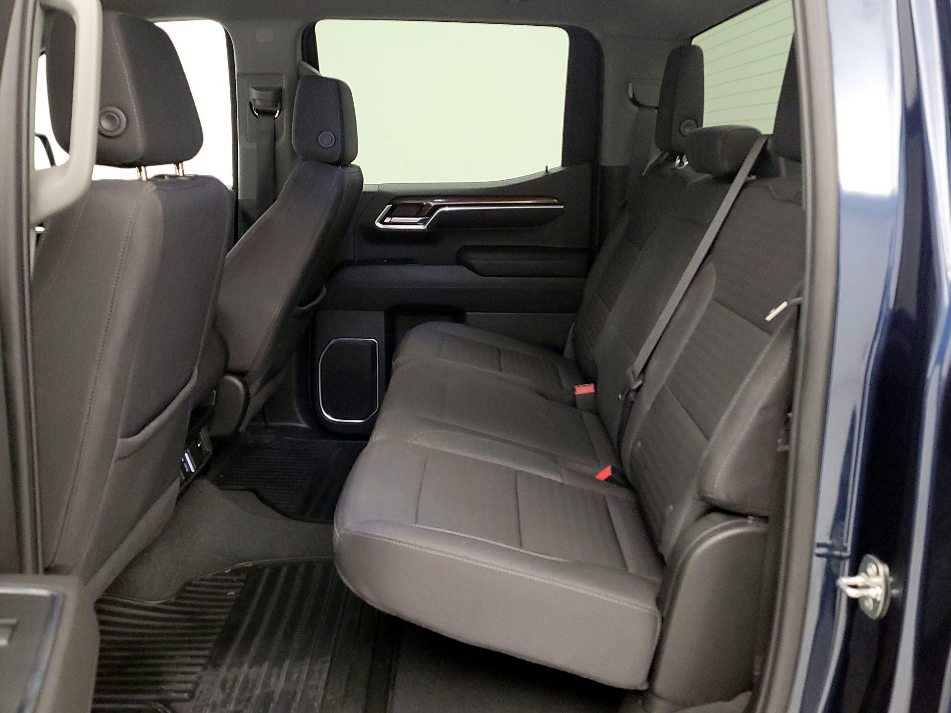 Thumbnail: 2022 Chevrolet Silverado 1500 - 19