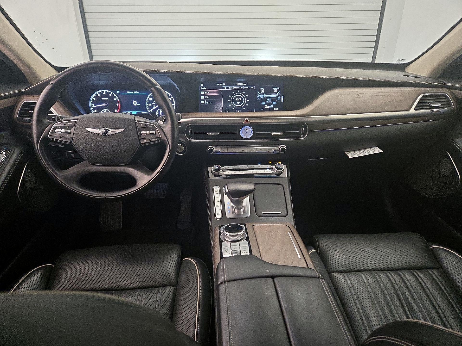 Thumbnail: 2022 Genesis G90 - 9