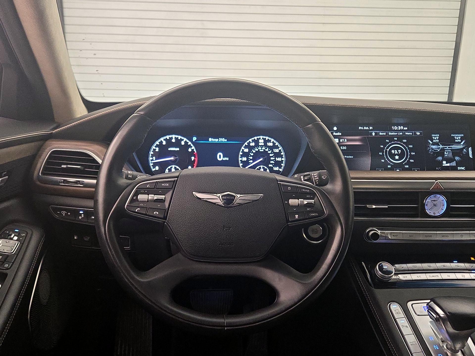 Thumbnail: 2022 Genesis G90 - 10