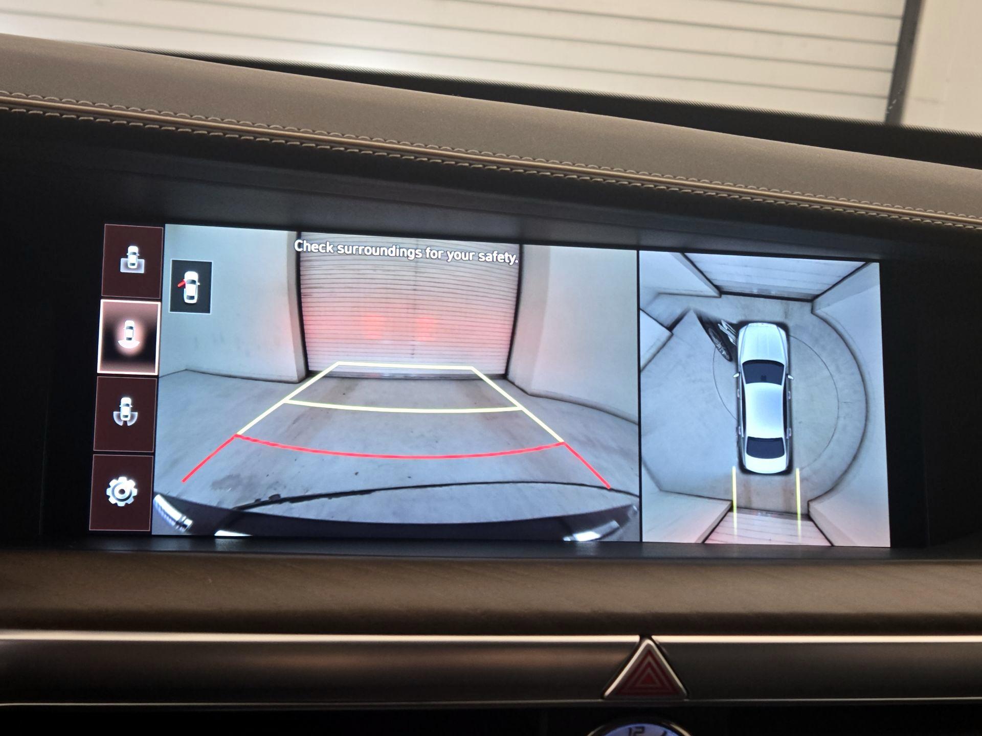 Thumbnail: 2022 Genesis G90 - 14