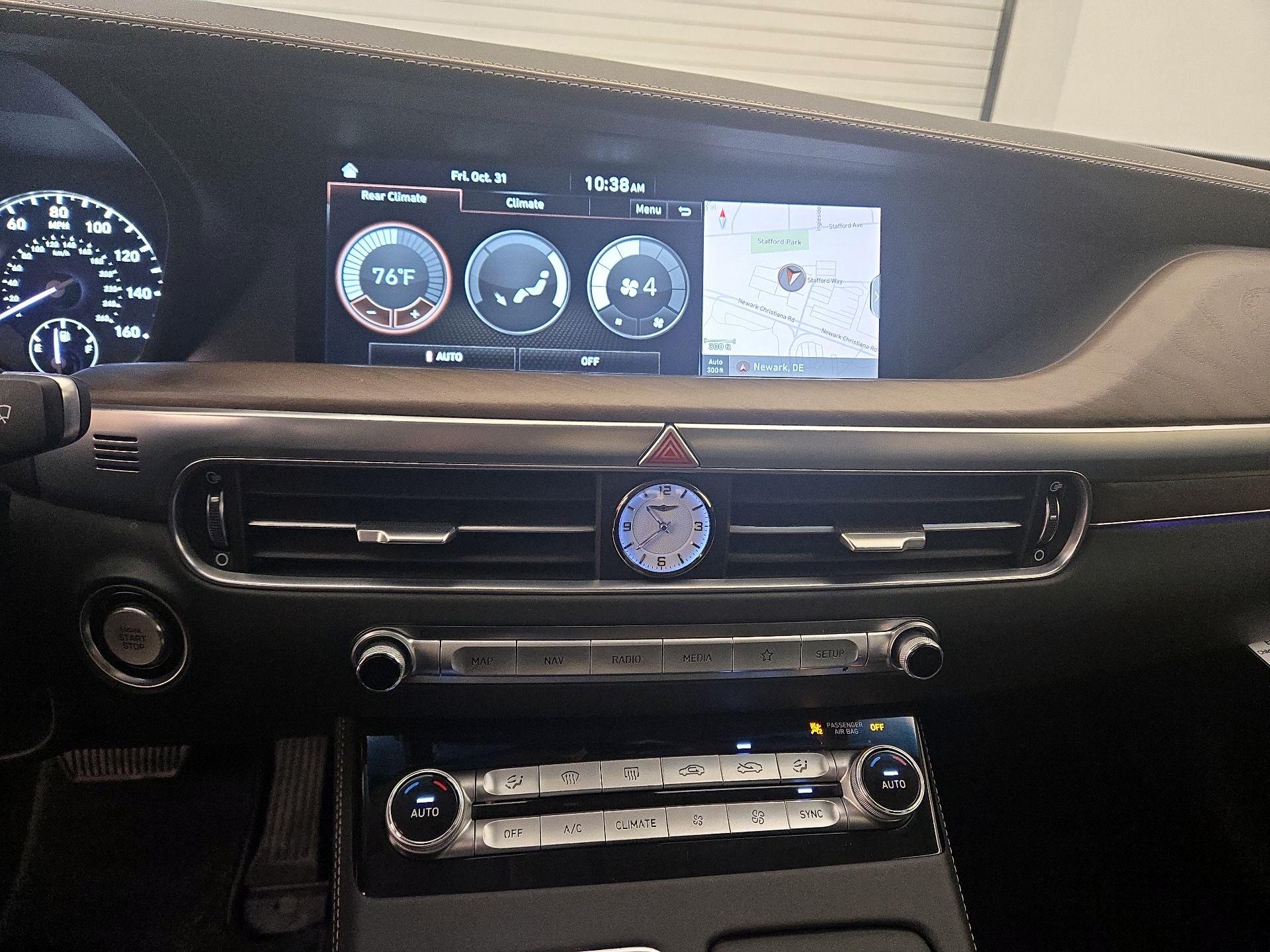 Thumbnail: 2022 Genesis G90 - 16