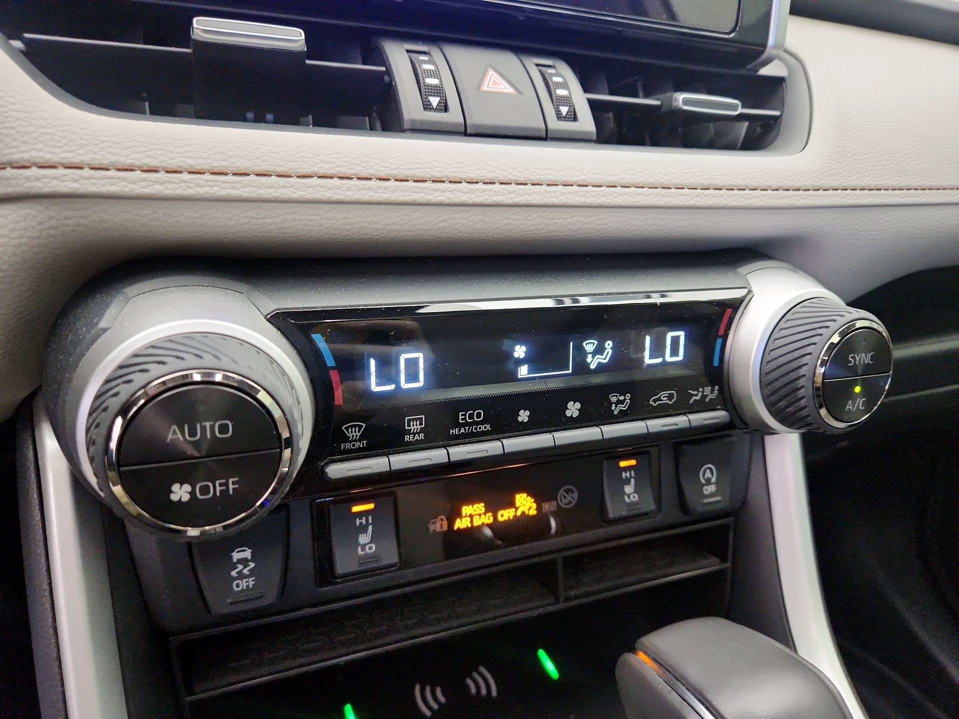 Thumbnail: 2025 Toyota RAV4 - 16