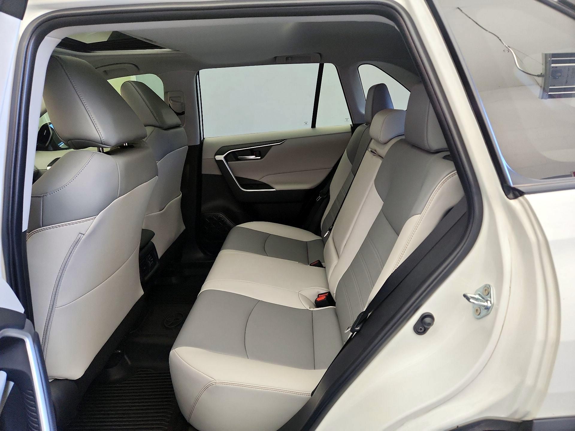 Thumbnail: 2025 Toyota RAV4 - 19