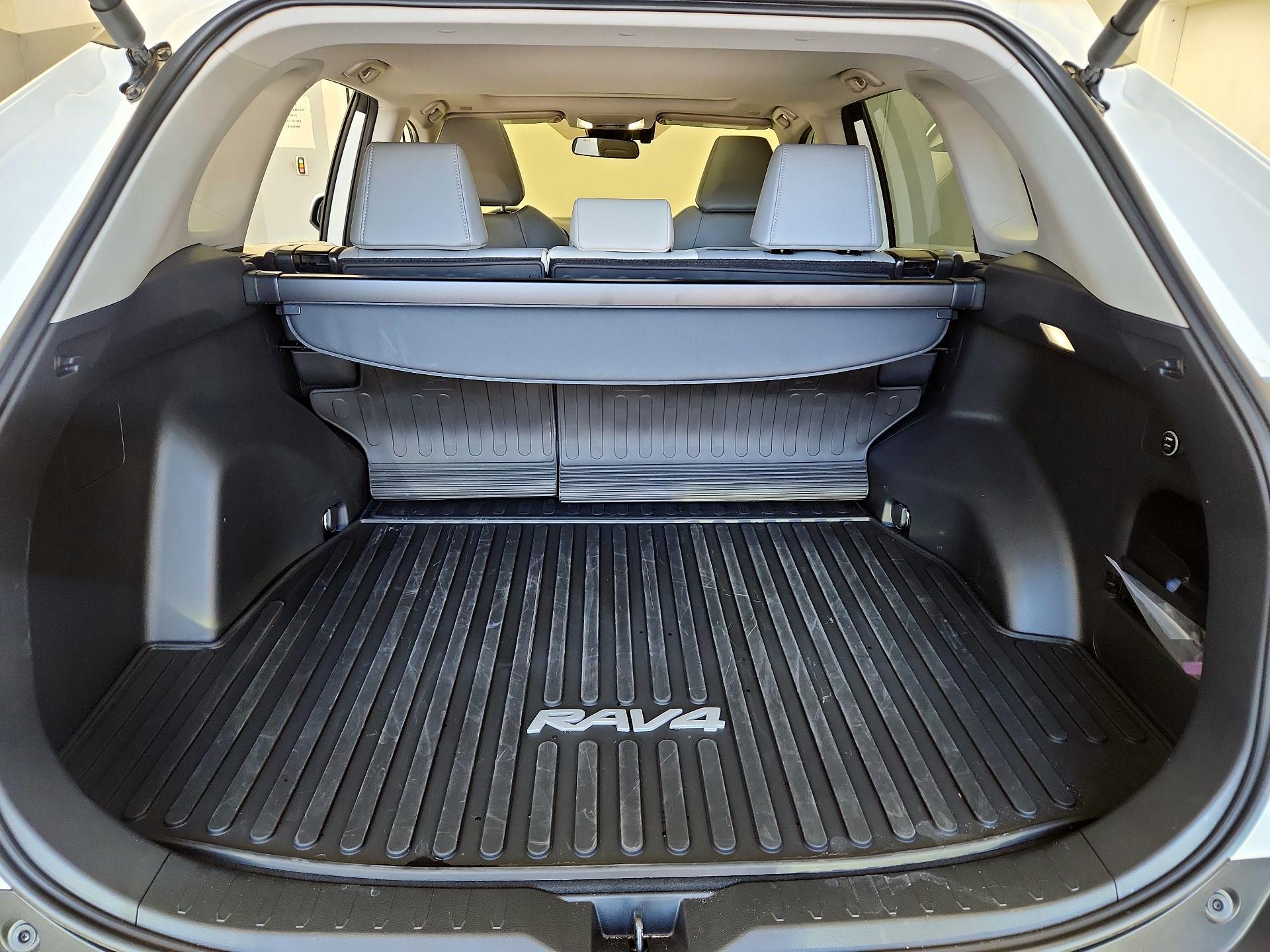 Thumbnail: 2025 Toyota RAV4 - 20