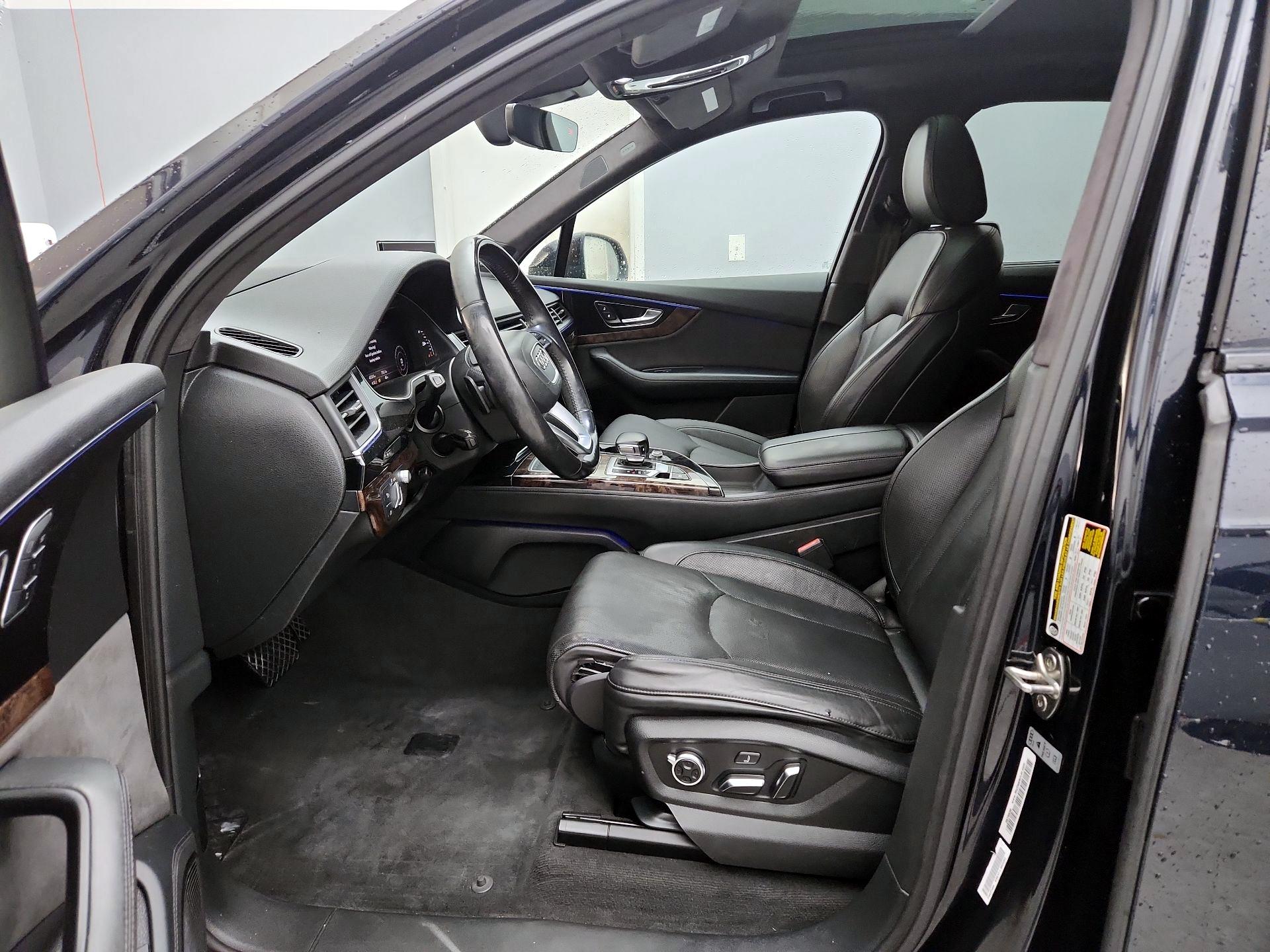 Thumbnail: 2017 Audi Q7 - 11