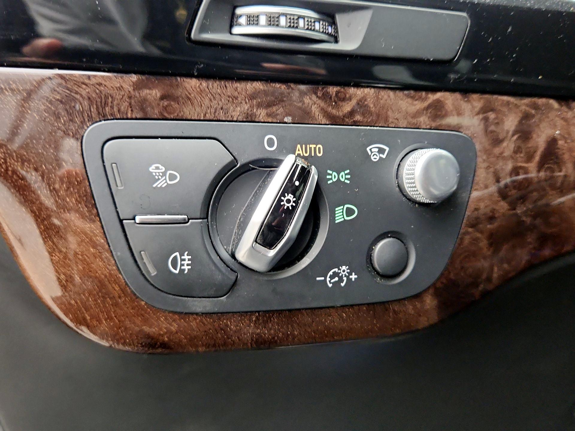 Thumbnail: 2017 Audi Q7 - 13