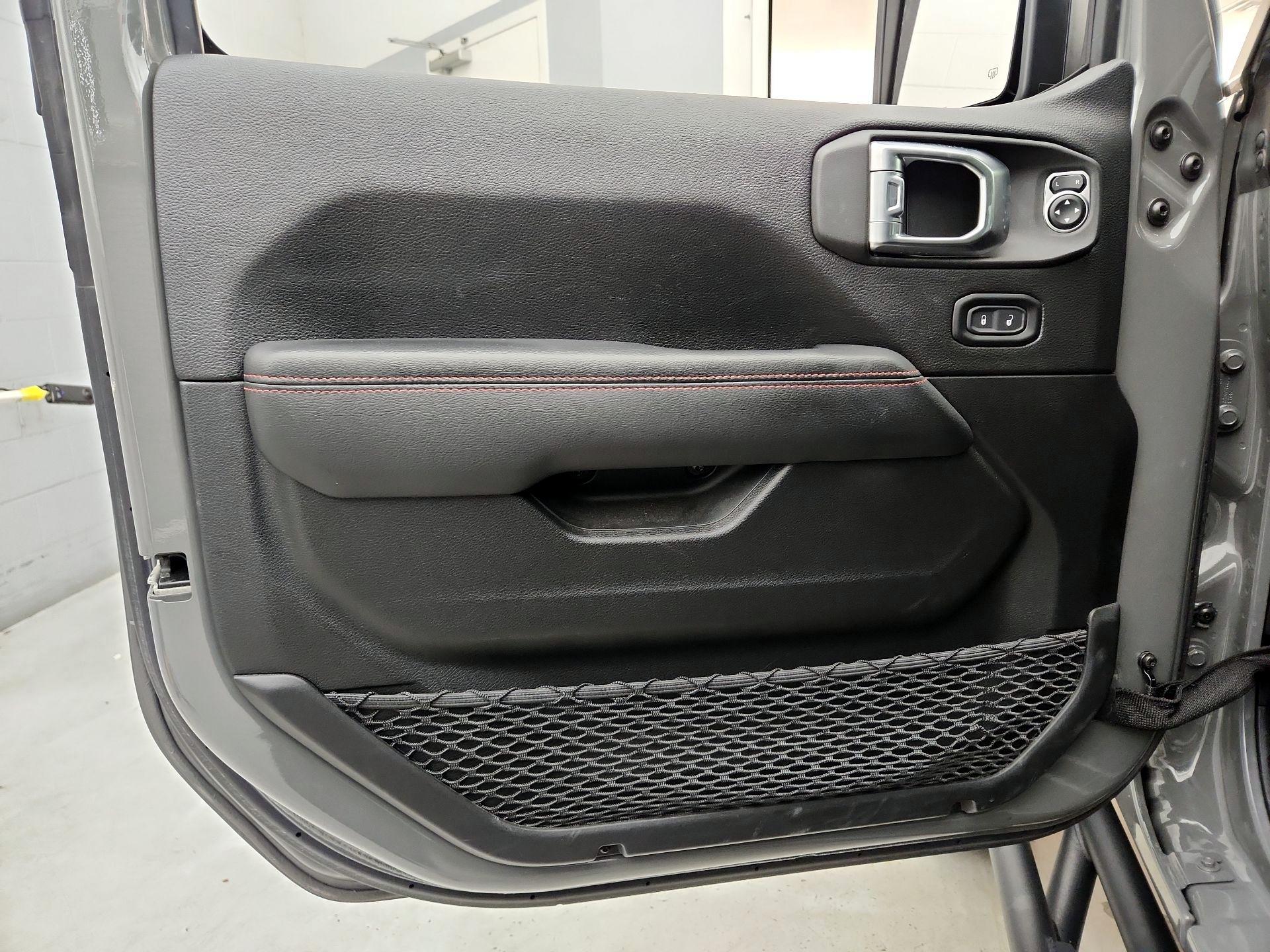 Thumbnail: 2020 Jeep Wrangler - 12