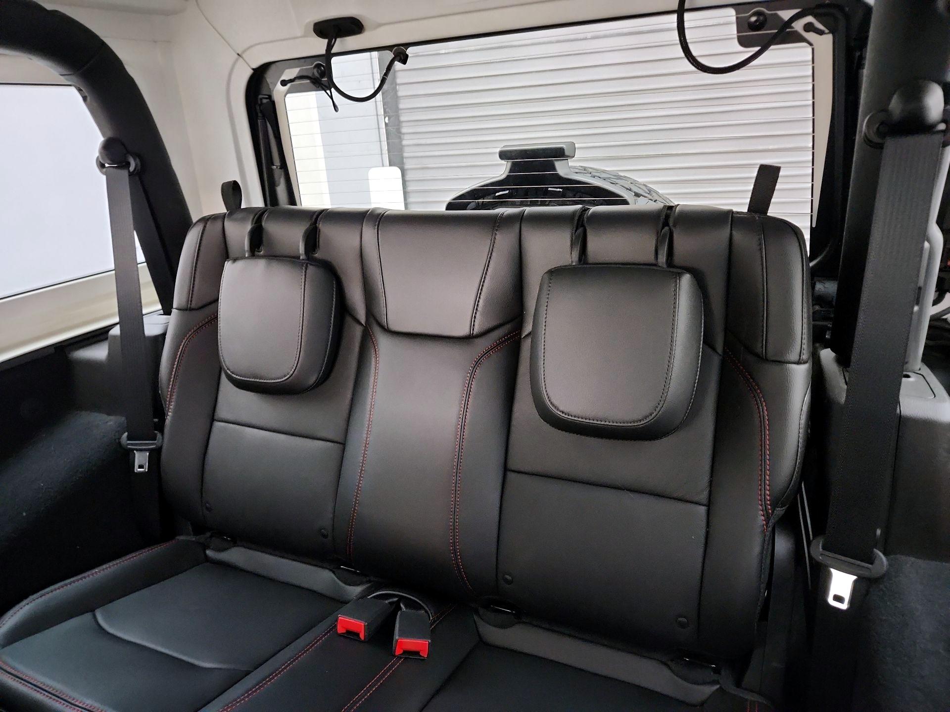 Thumbnail: 2020 Jeep Wrangler - 20