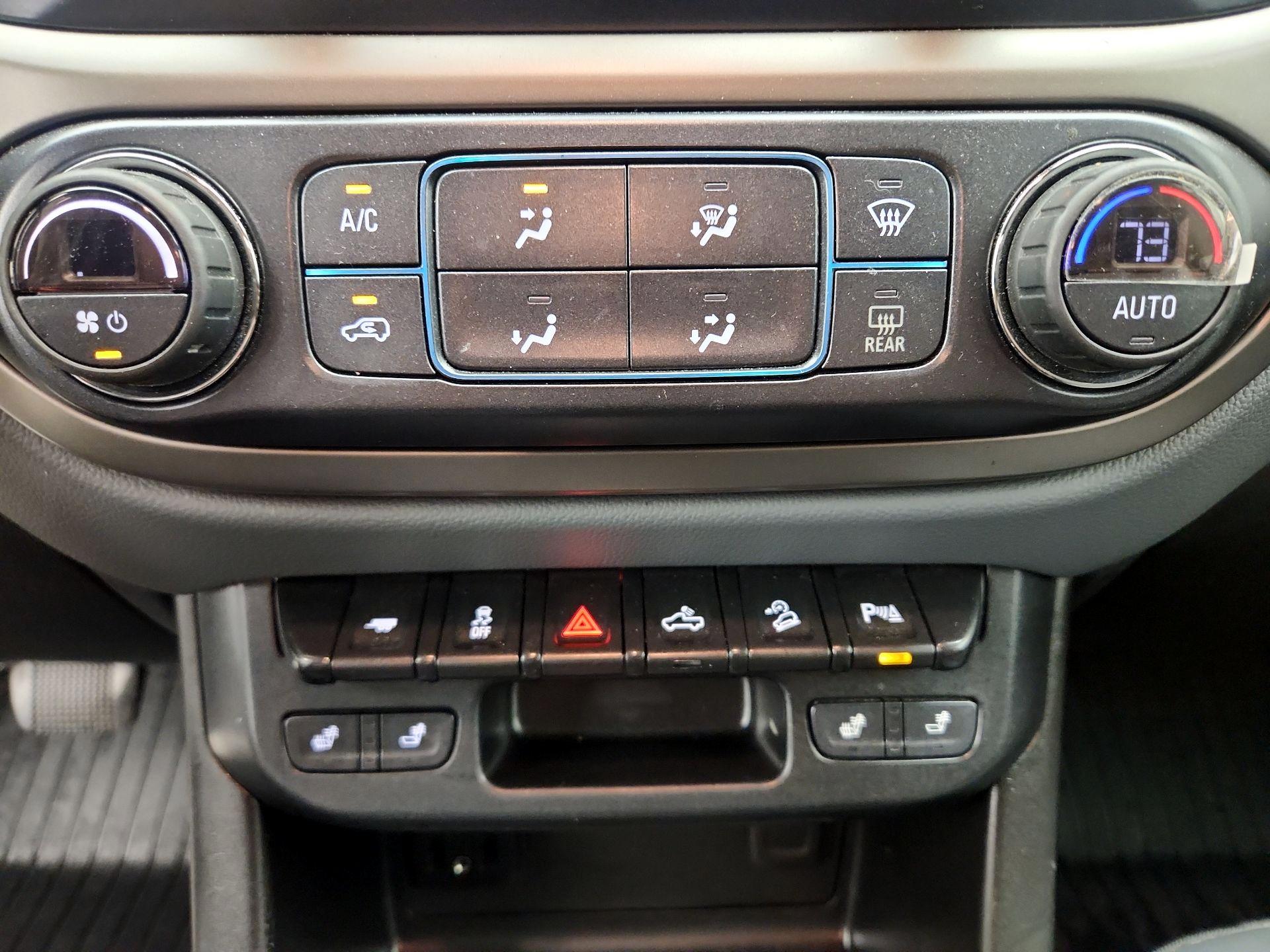 Thumbnail: 2019 Chevrolet Colorado - 16