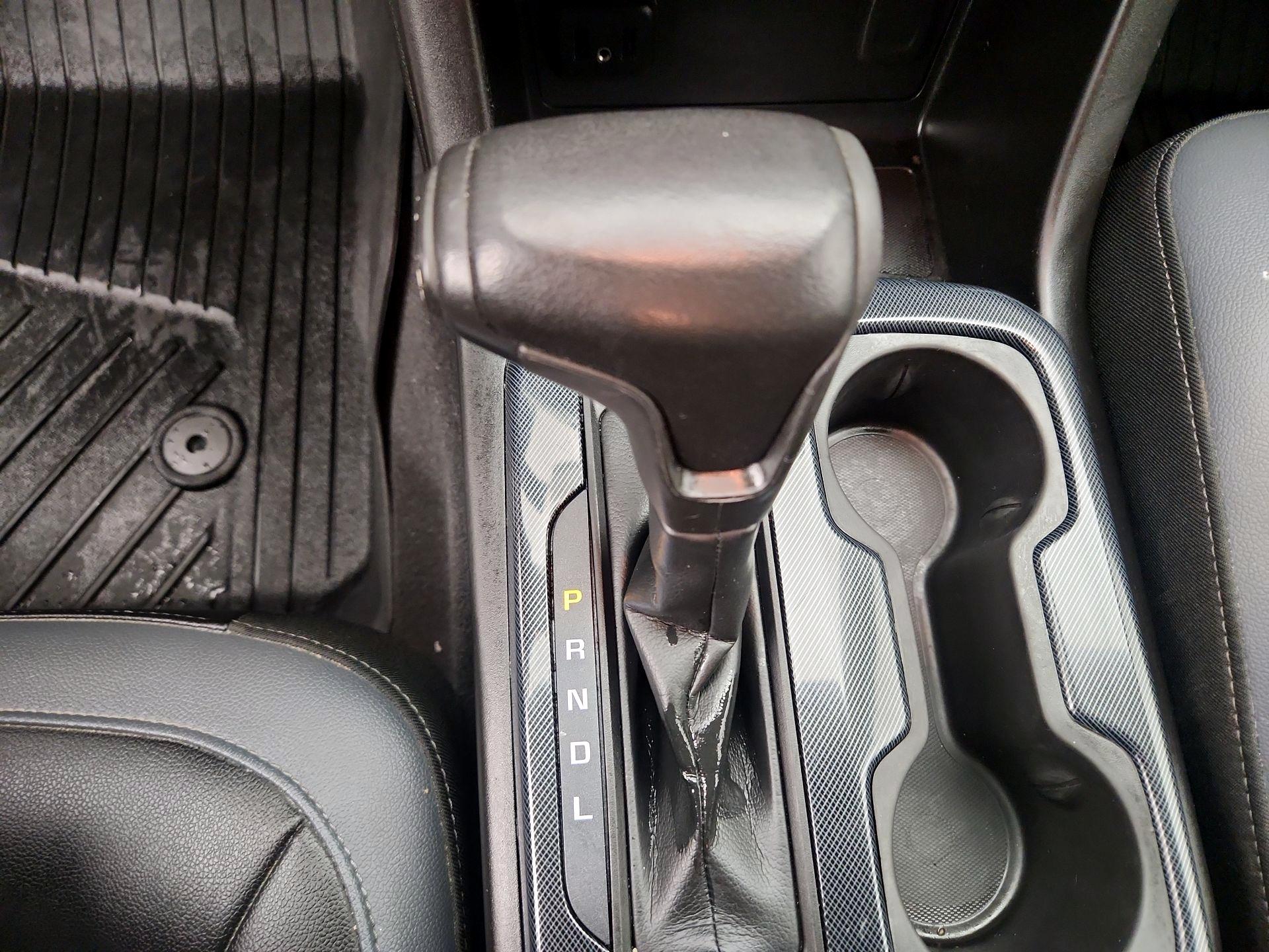 Thumbnail: 2019 Chevrolet Colorado - 17