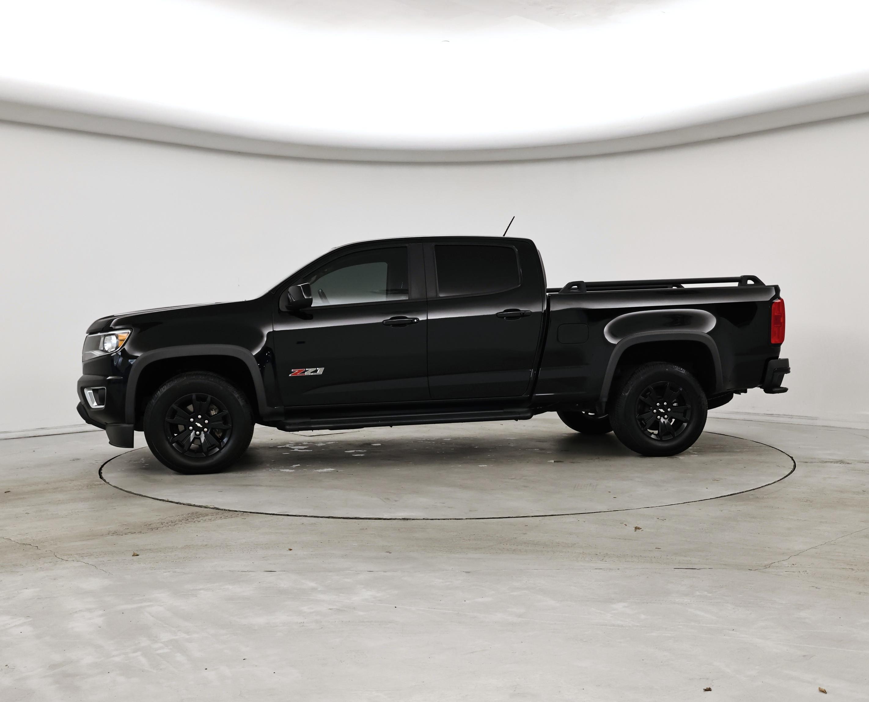 Thumbnail: 2019 Chevrolet Colorado - 3