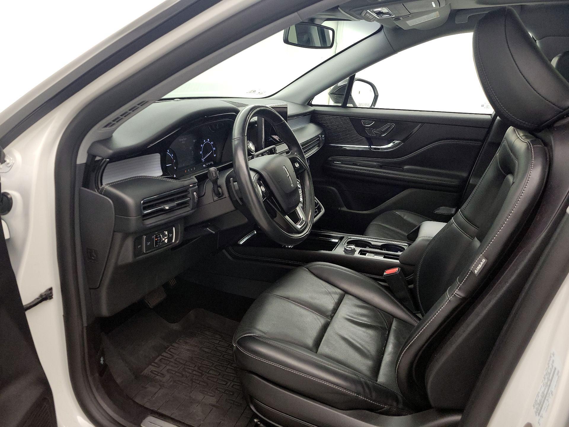 Thumbnail: 2022 Lincoln Corsair - 11