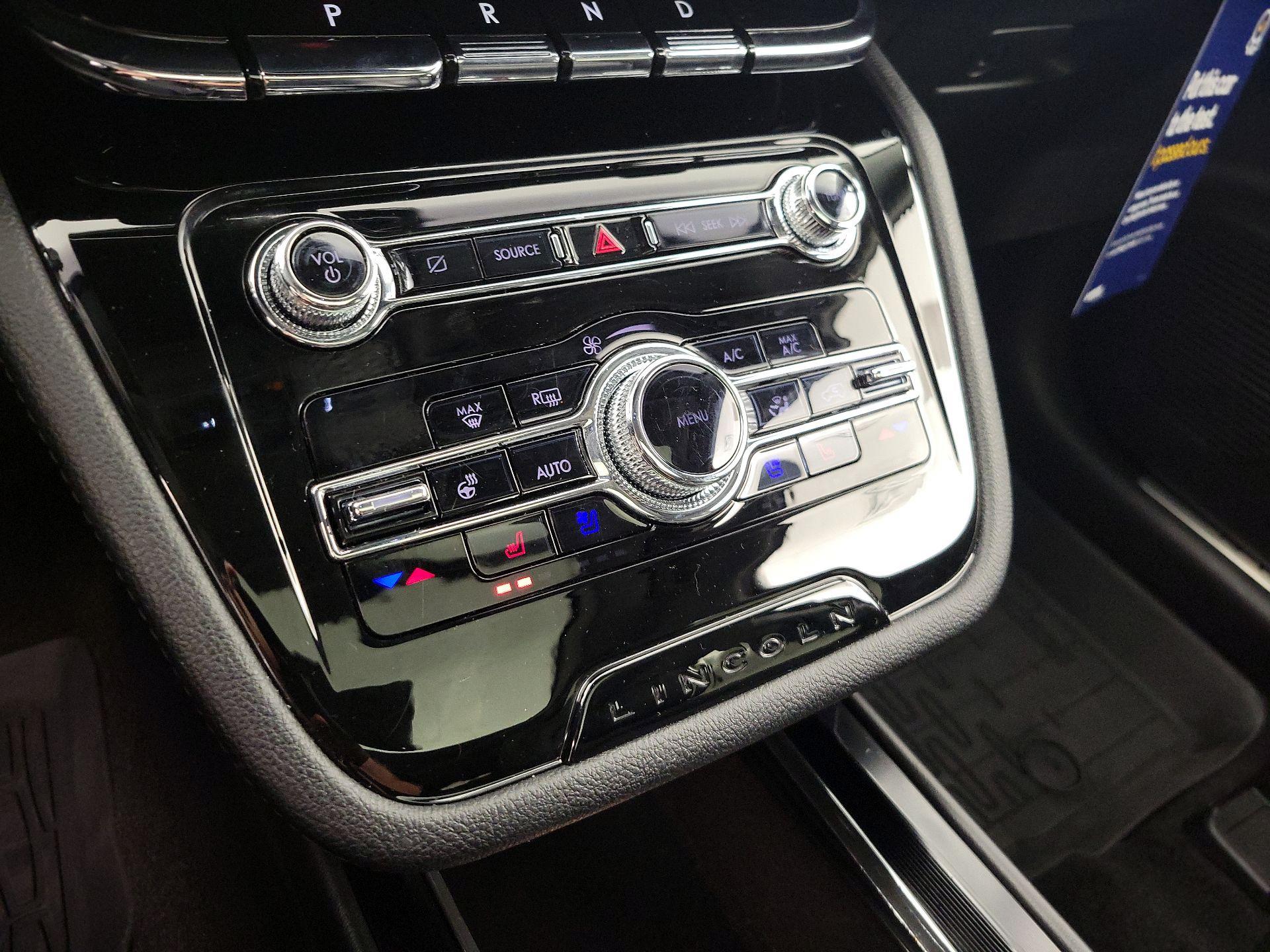 Thumbnail: 2022 Lincoln Corsair - 17