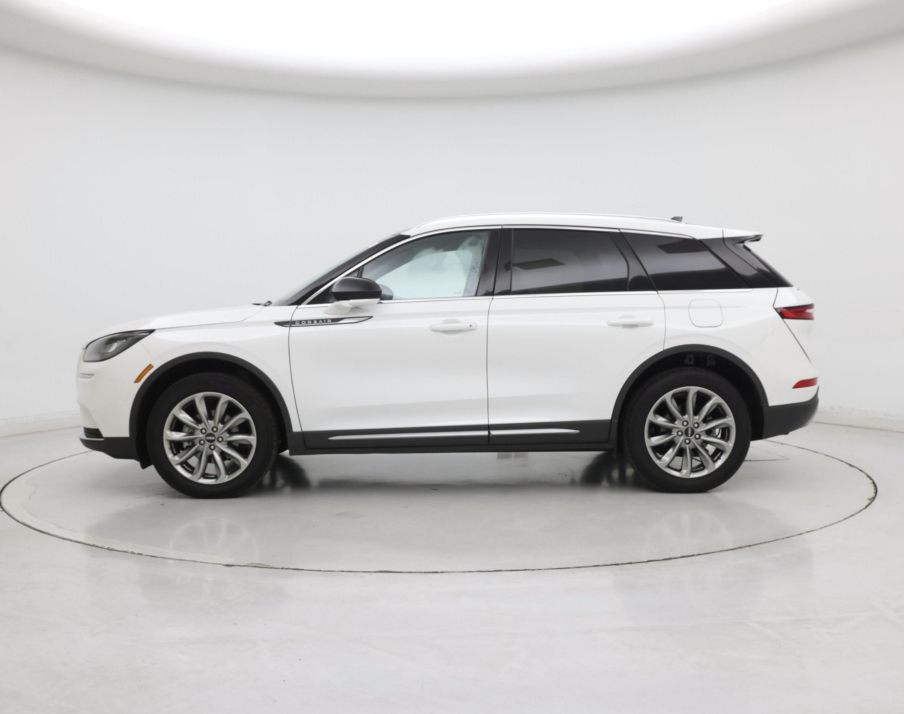 Thumbnail: 2022 Lincoln Corsair - 3