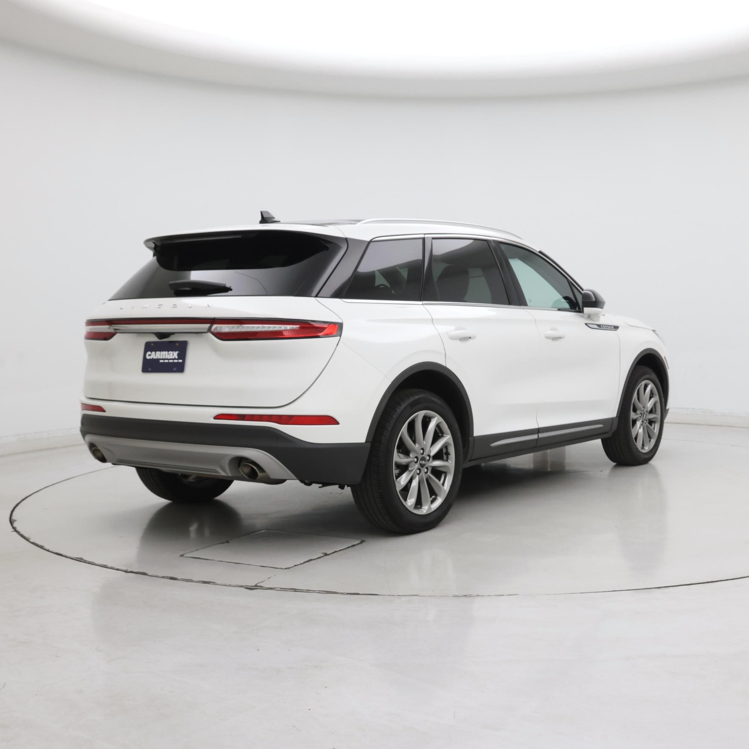 Thumbnail: 2022 Lincoln Corsair - 8