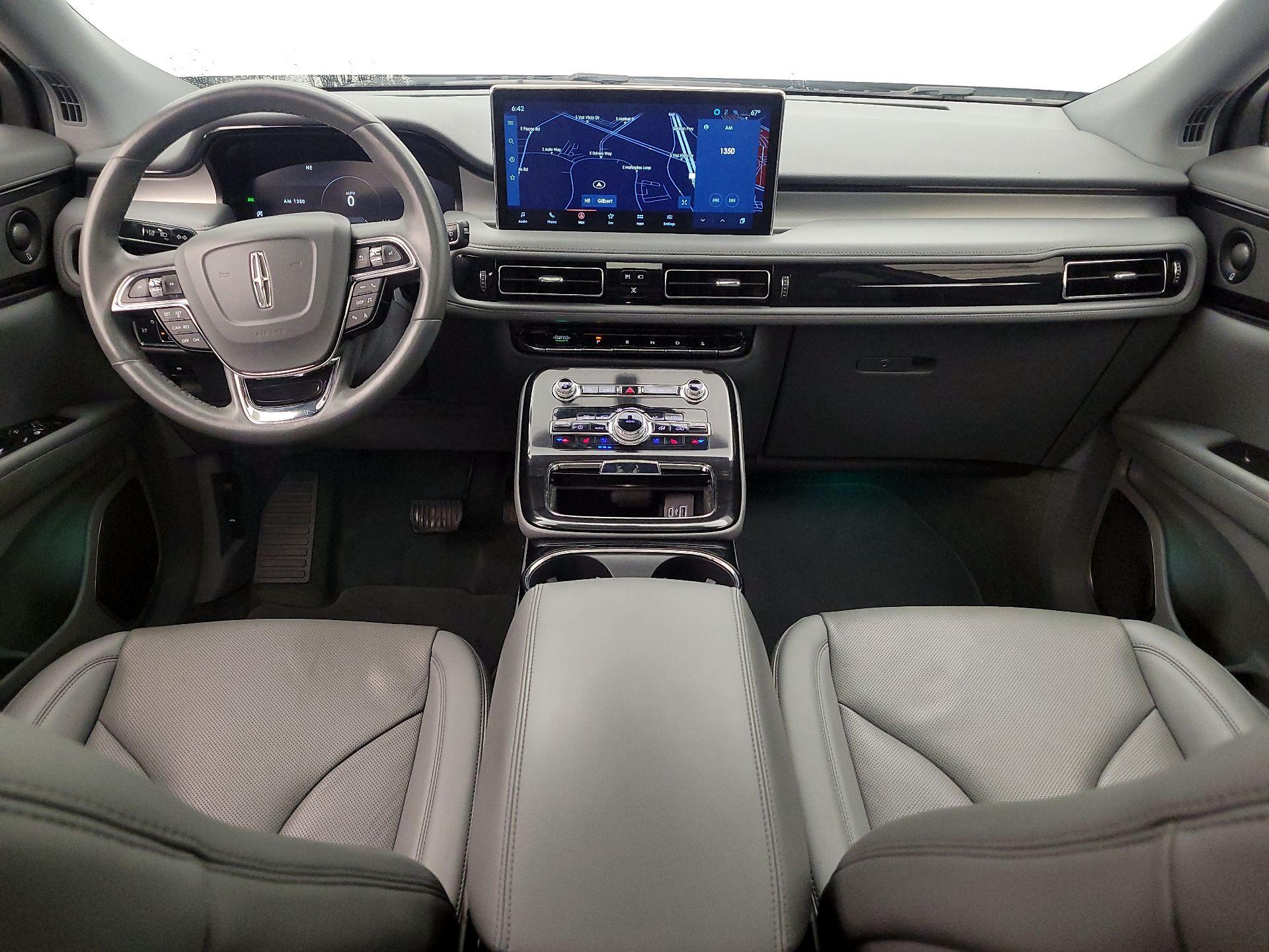 Thumbnail: 2022 Lincoln Nautilus - 9