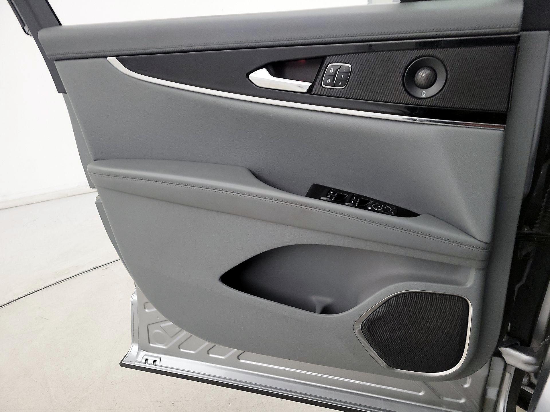 Thumbnail: 2022 Lincoln Nautilus - 12