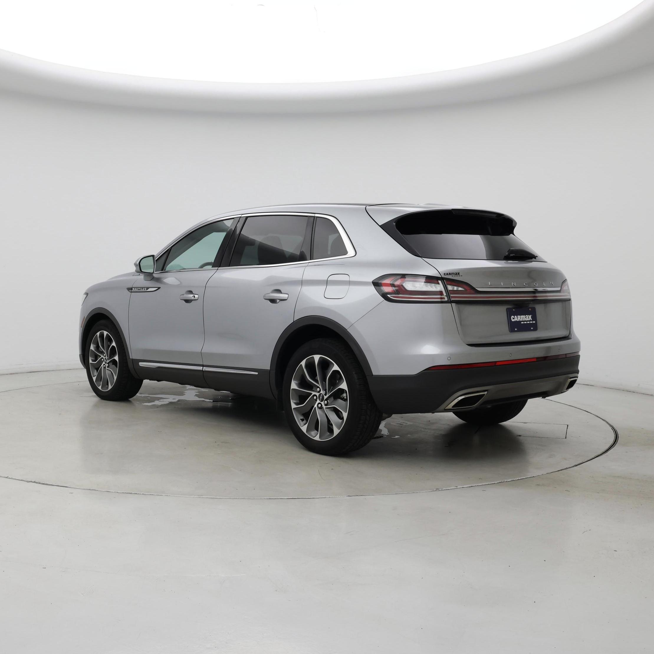 Thumbnail: 2022 Lincoln Nautilus - 2