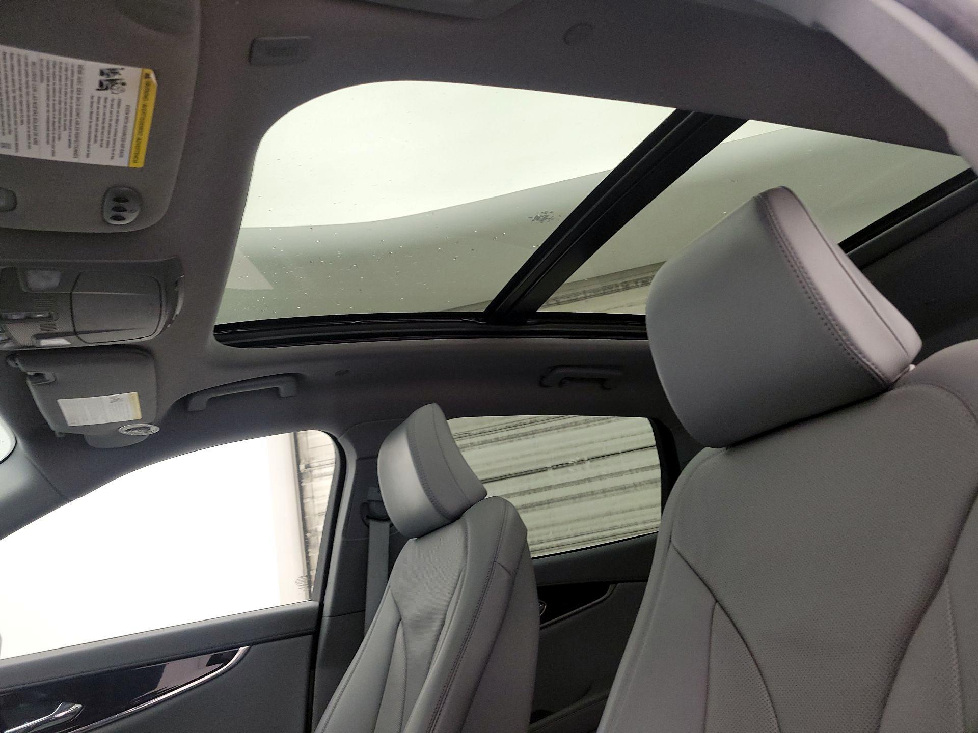 Thumbnail: 2022 Lincoln Nautilus - 20