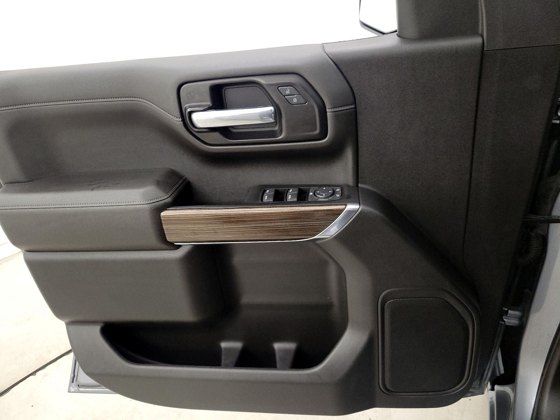 Thumbnail: 2022 Chevrolet Silverado 1500 - 12