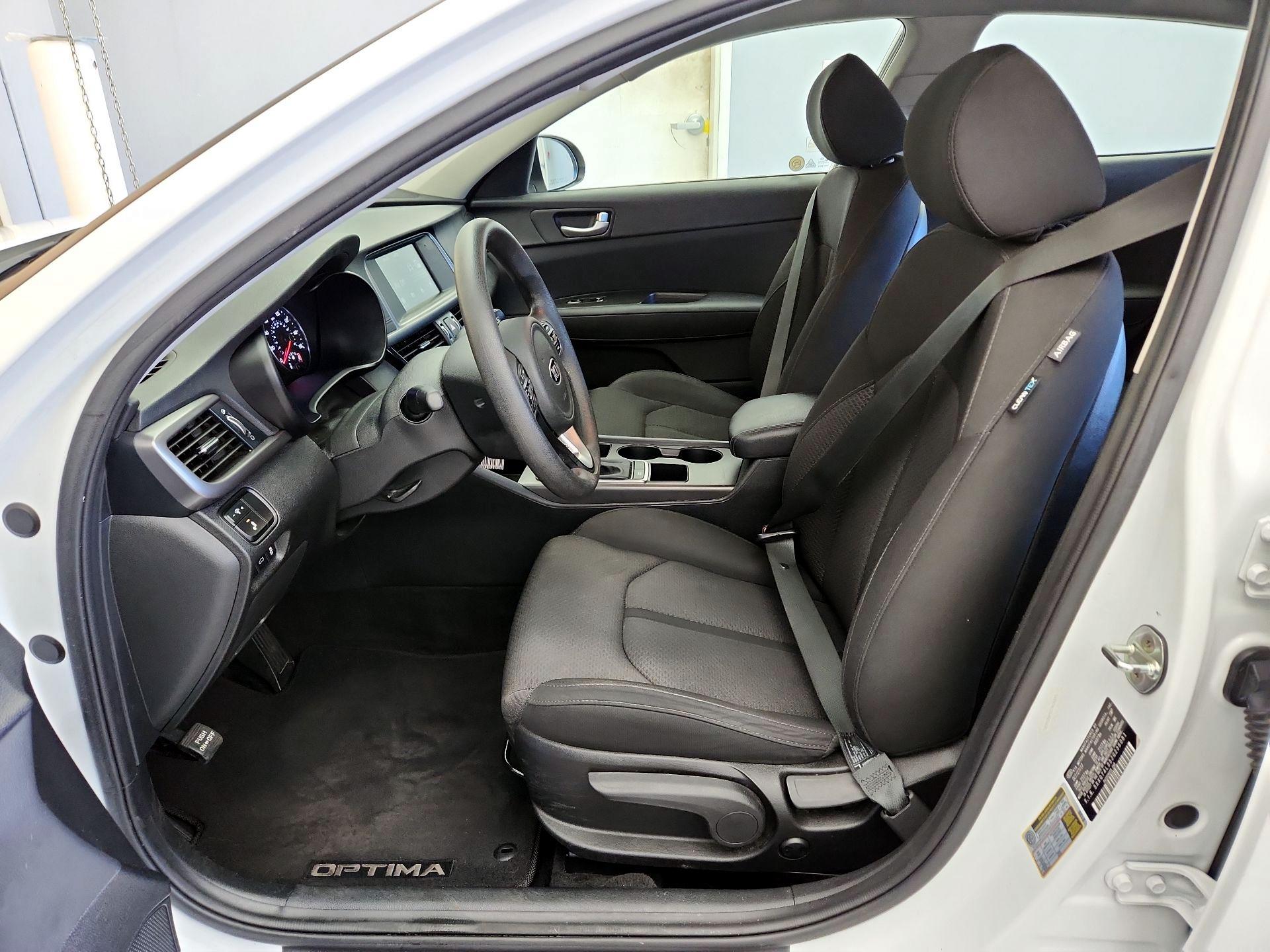 Thumbnail: 2018 Kia Optima - 11