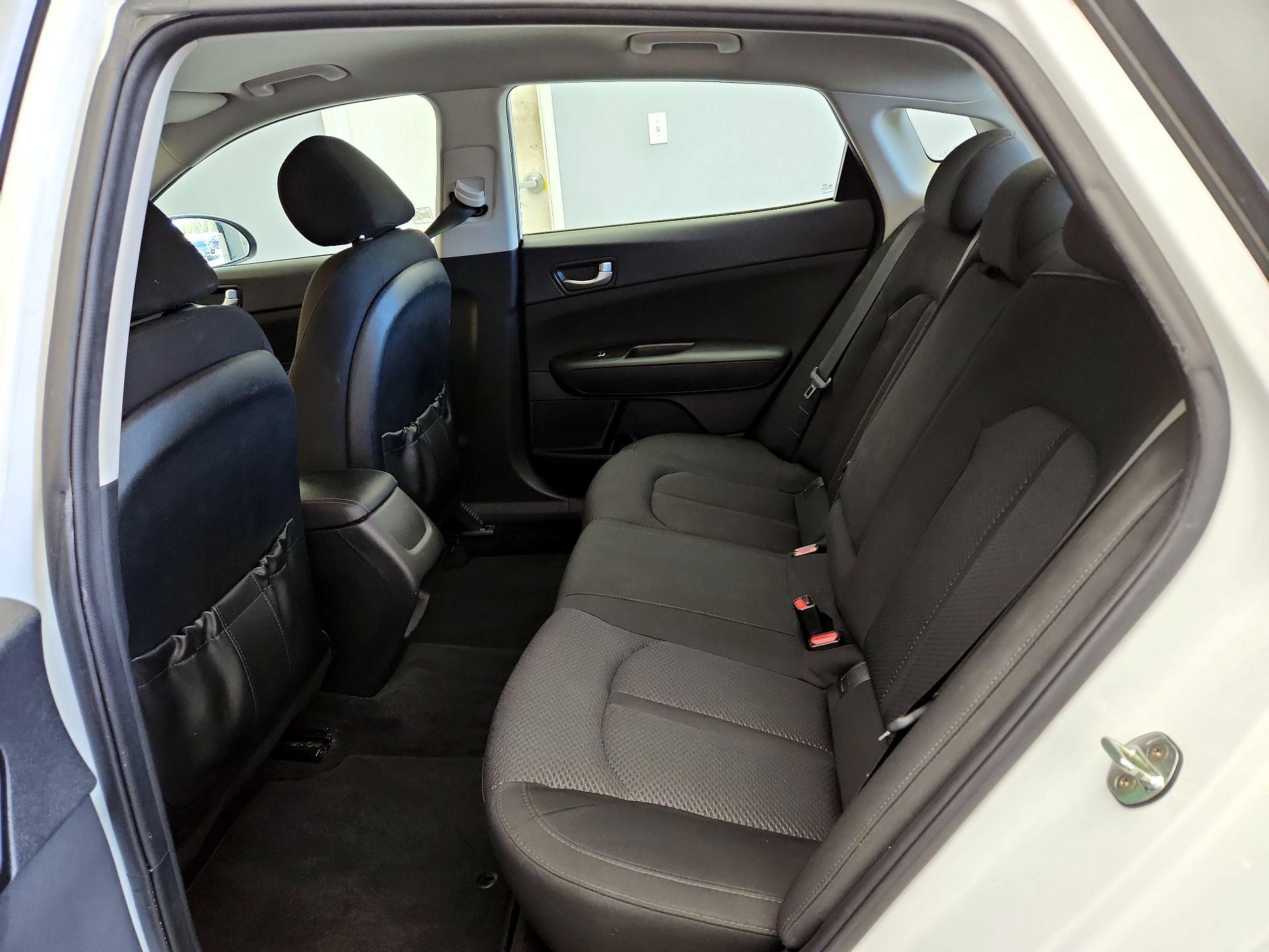 Thumbnail: 2018 Kia Optima - 19