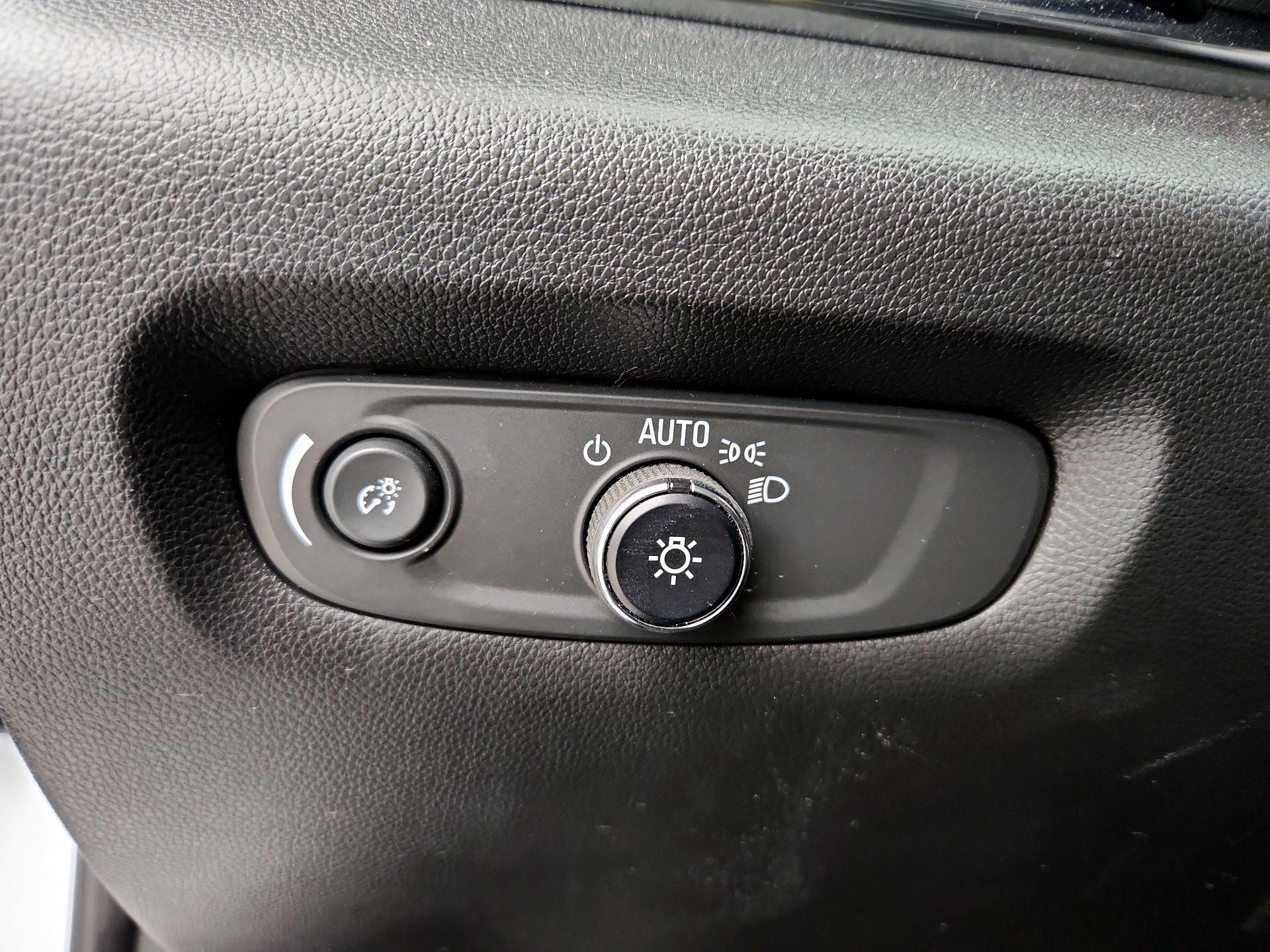 Thumbnail: 2023 Chevrolet Traverse - 13