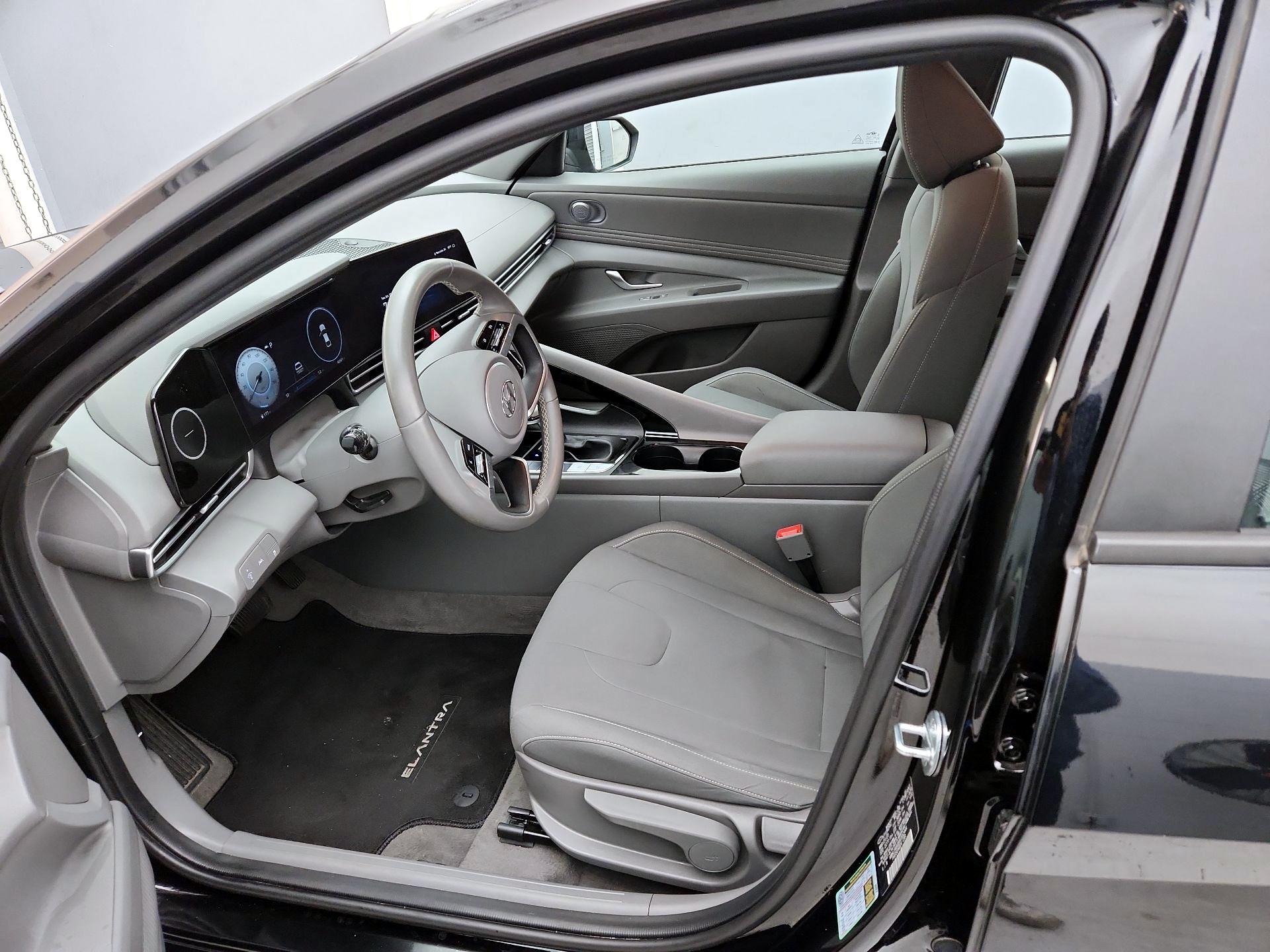 Thumbnail: 2023 Hyundai Elantra - 11