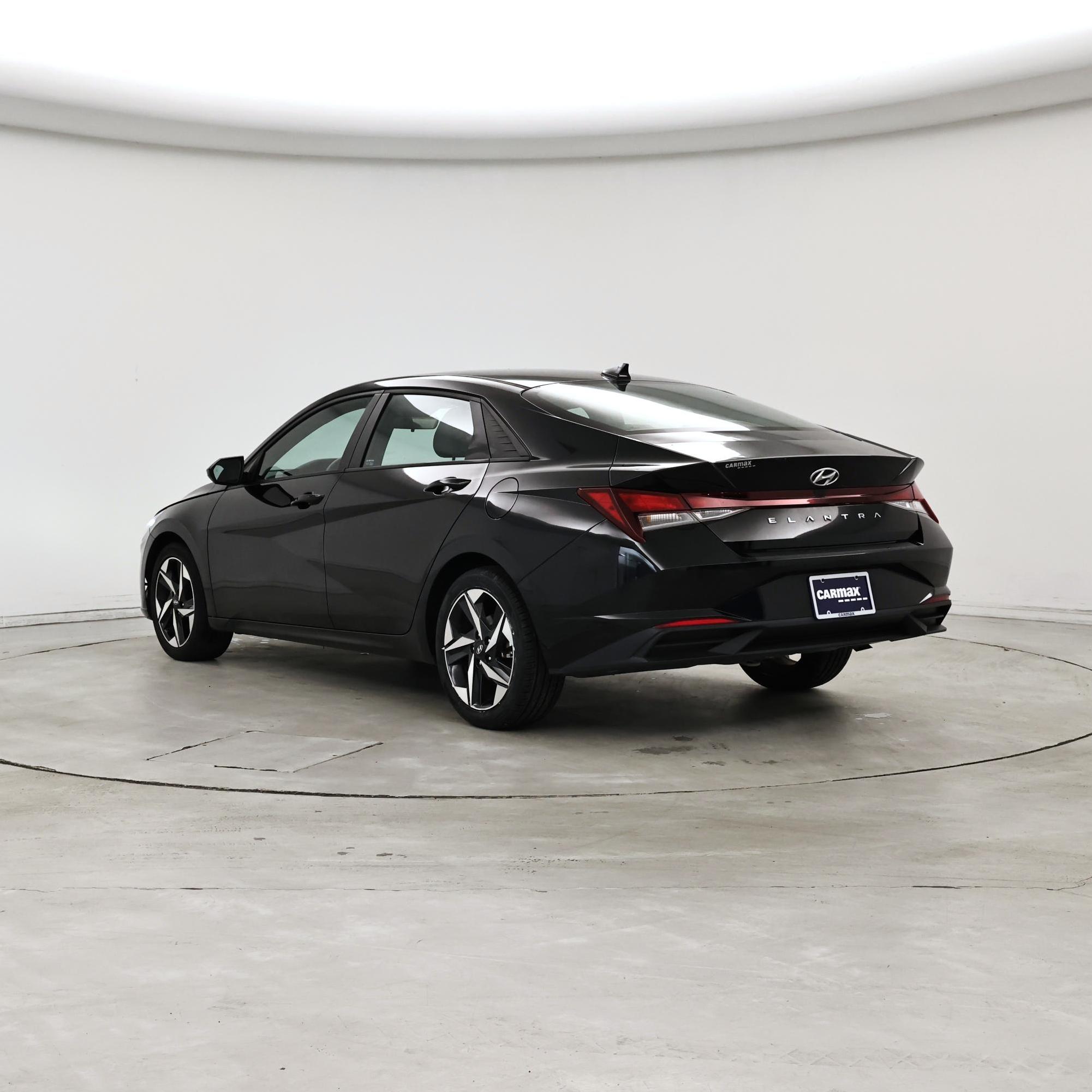 Thumbnail: 2023 Hyundai Elantra - 2