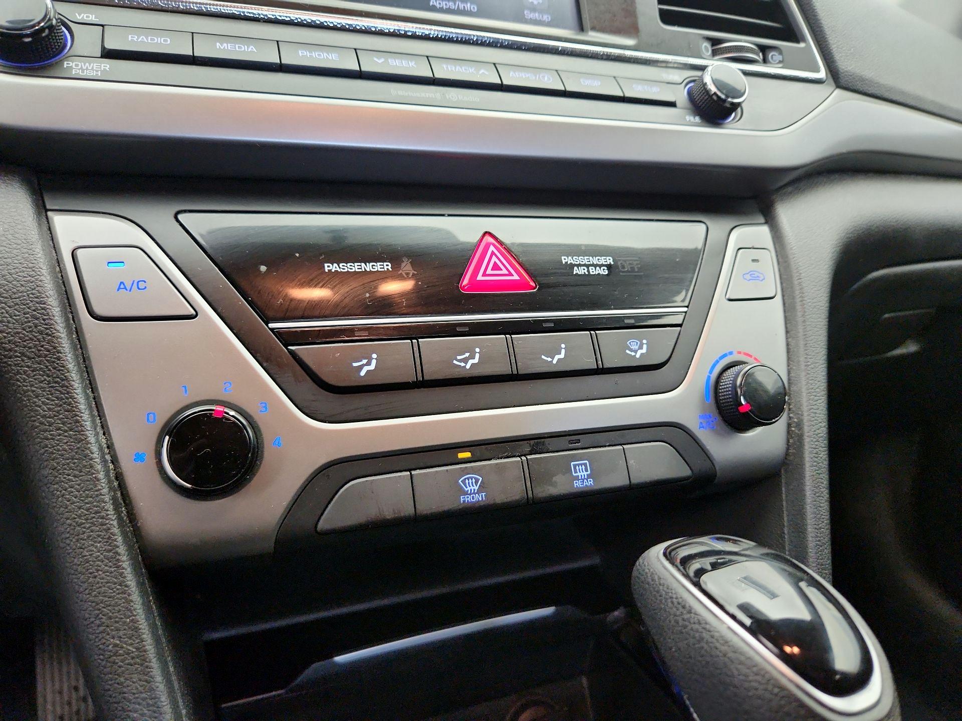 Thumbnail: 2018 Hyundai Elantra - 16