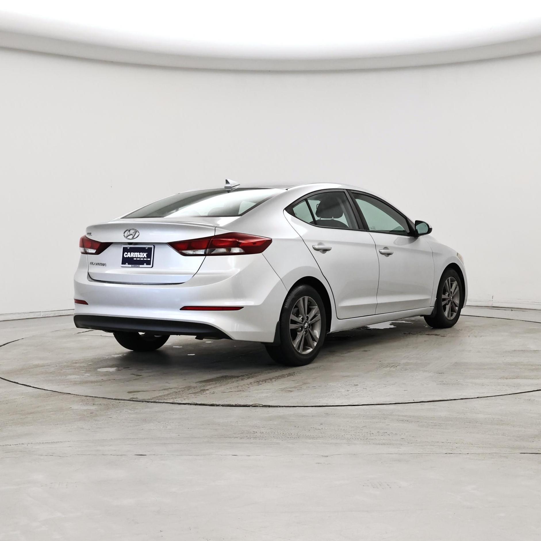 Thumbnail: 2018 Hyundai Elantra - 8