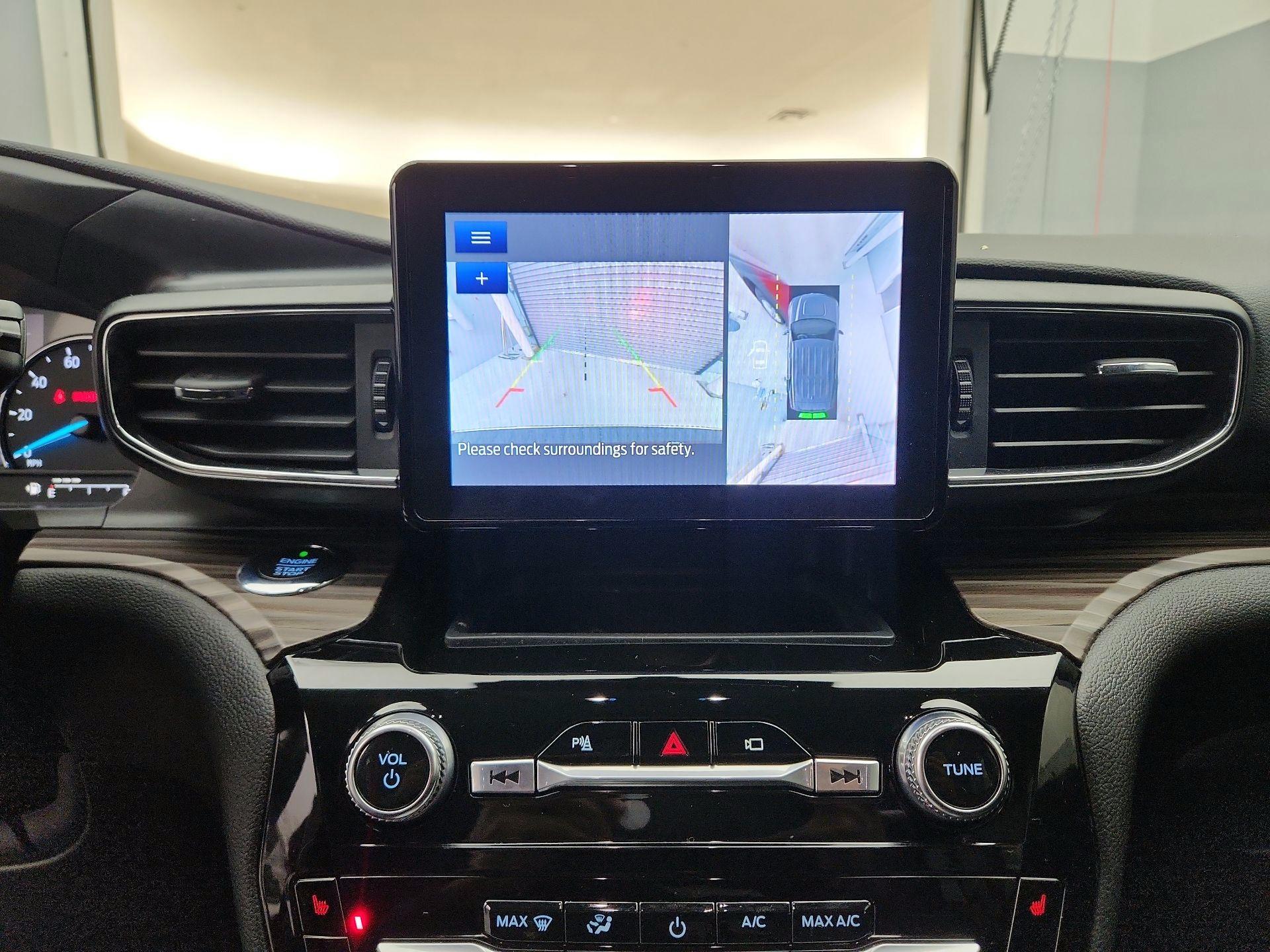 Thumbnail: 2021 Ford Explorer - 15