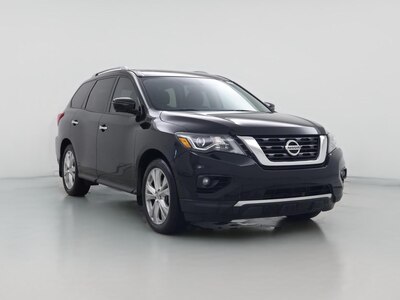 Black 2019 Nissan Pathfinder SL