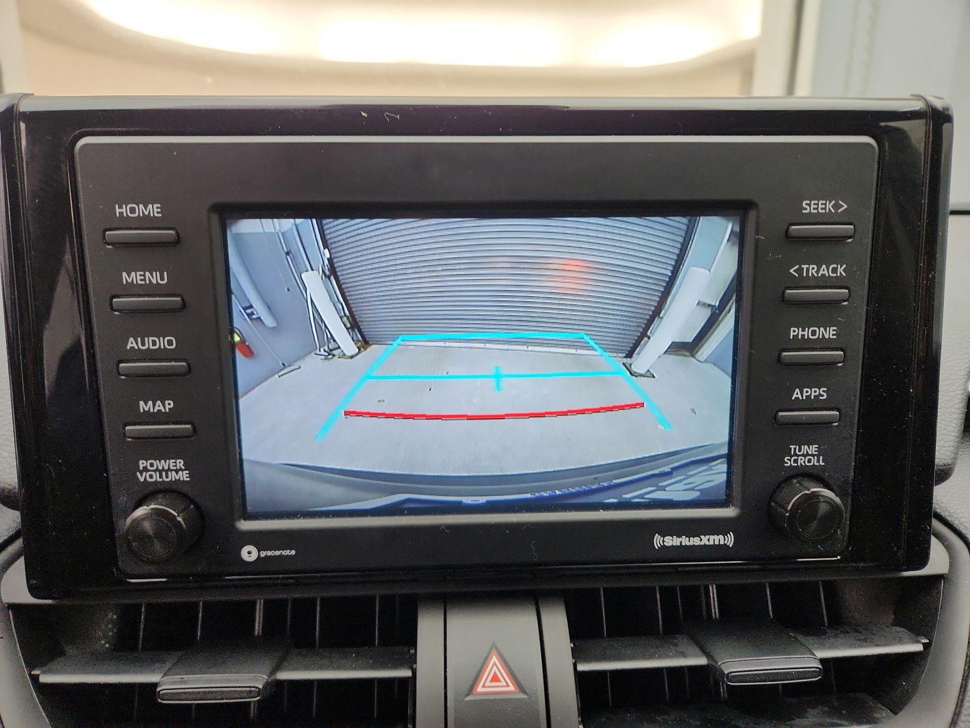 Thumbnail: 2021 Toyota RAV4 - 14