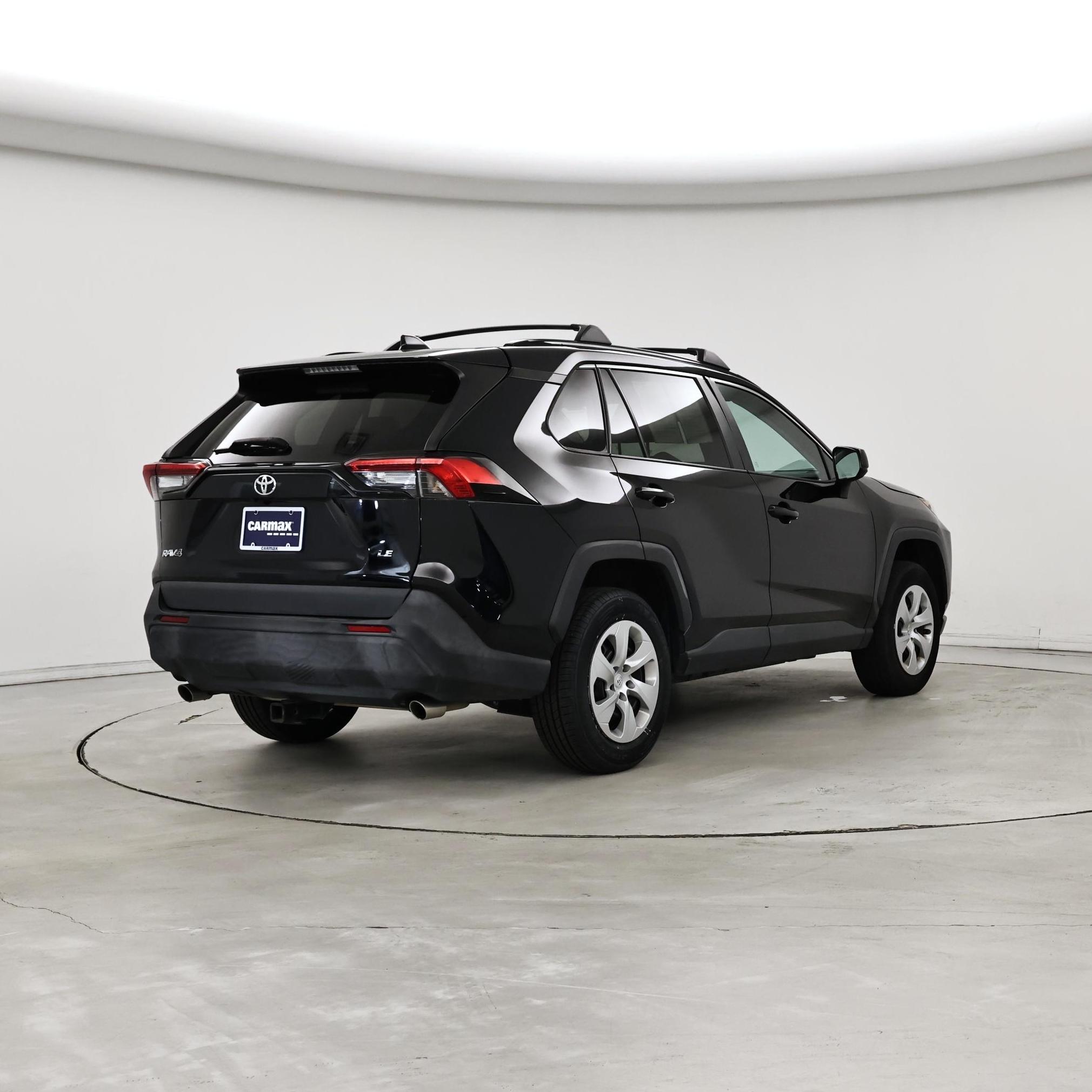 Thumbnail: 2021 Toyota RAV4 - 8