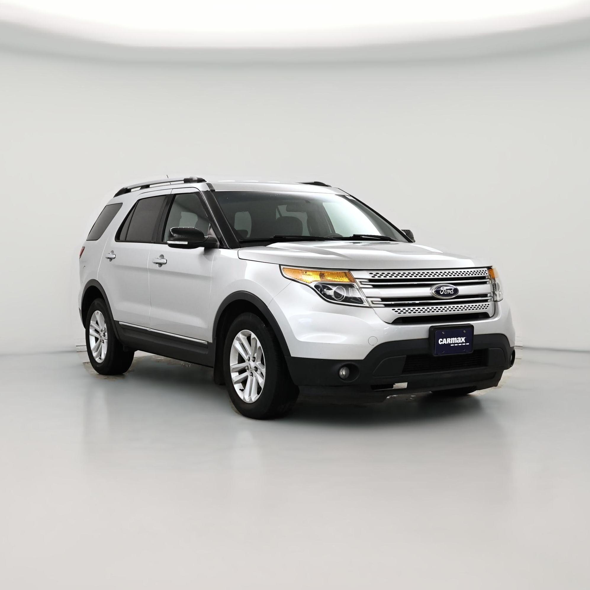 Thumbnail: 2015 Ford Explorer - 1