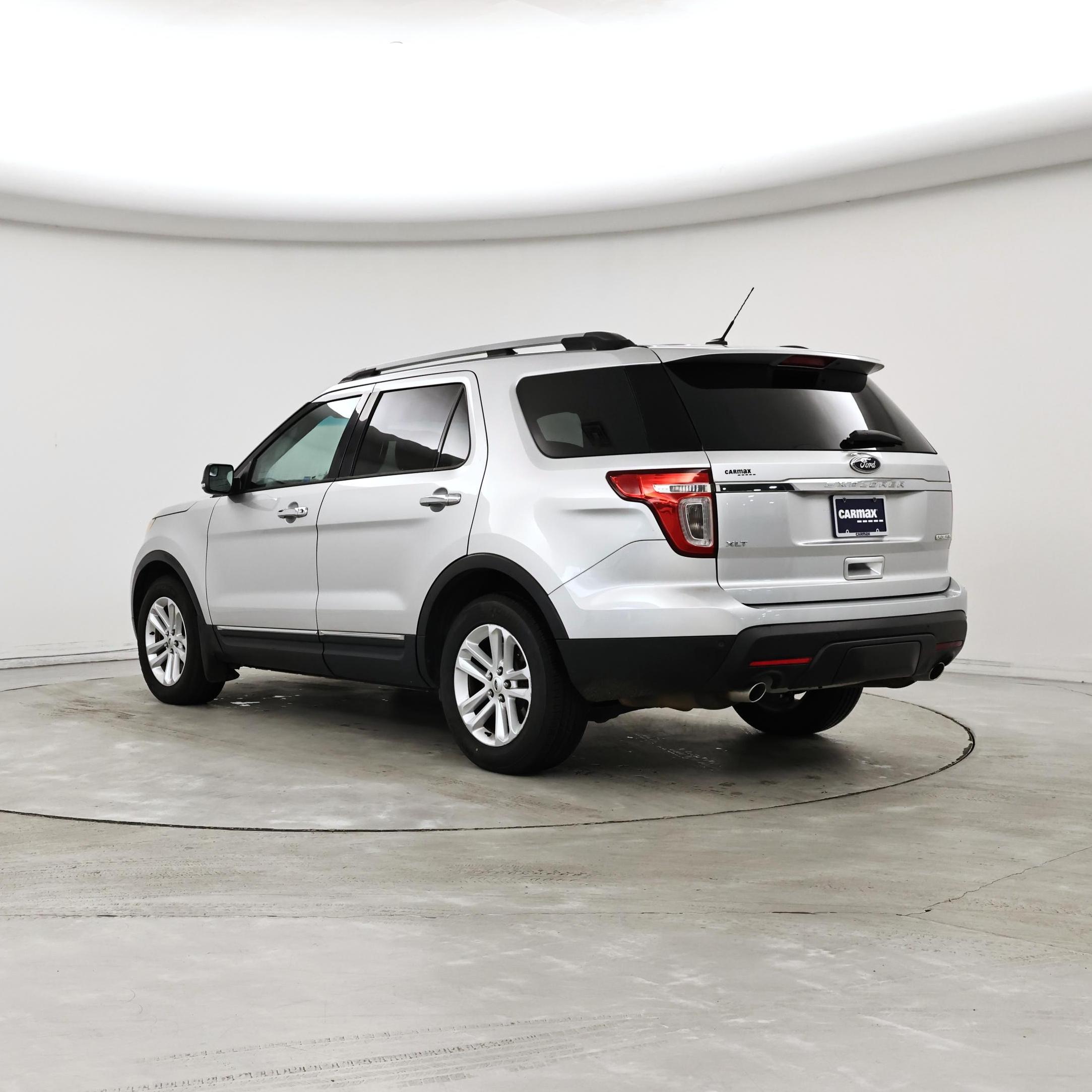 Thumbnail: 2015 Ford Explorer - 2