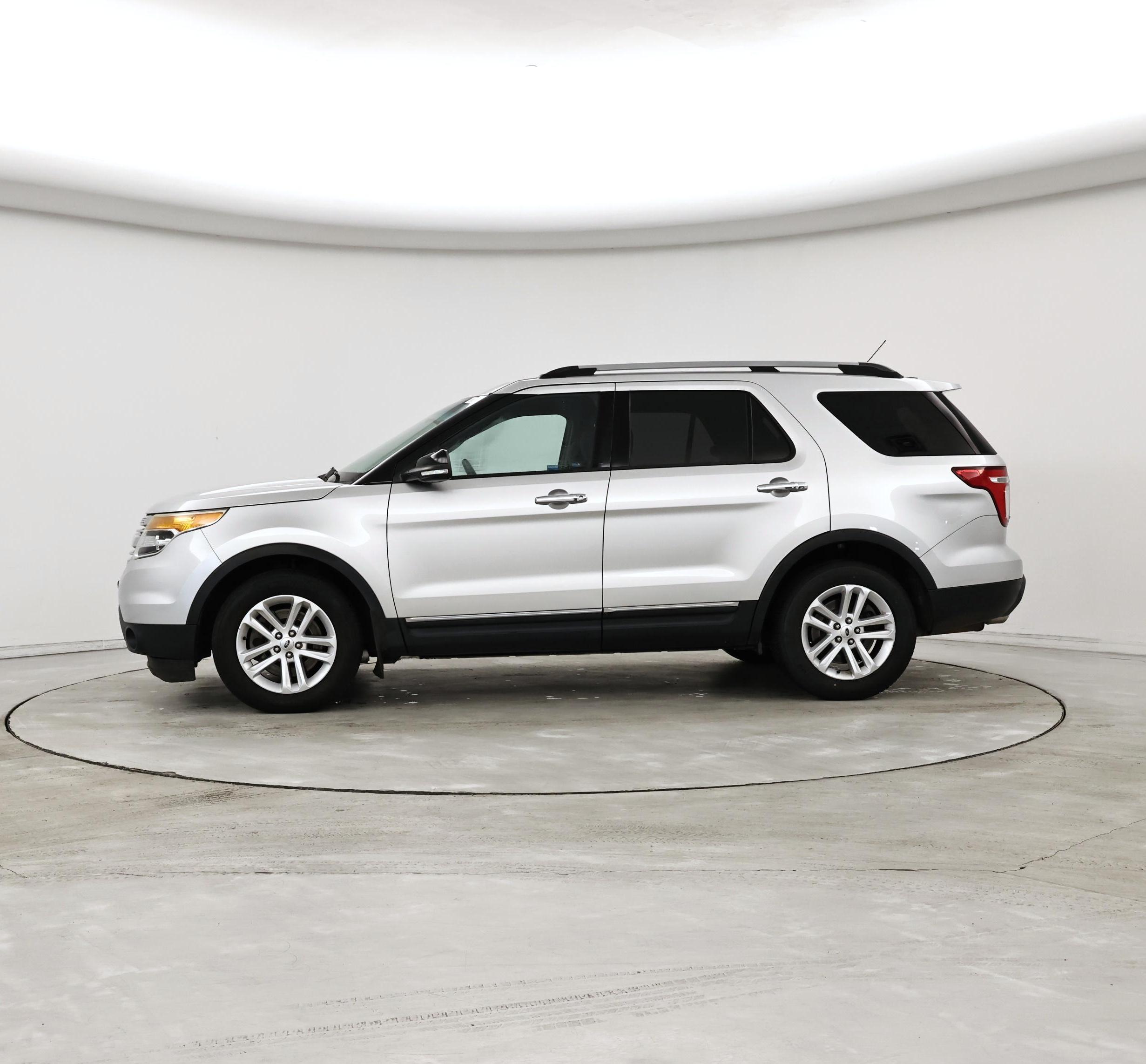 Thumbnail: 2015 Ford Explorer - 3