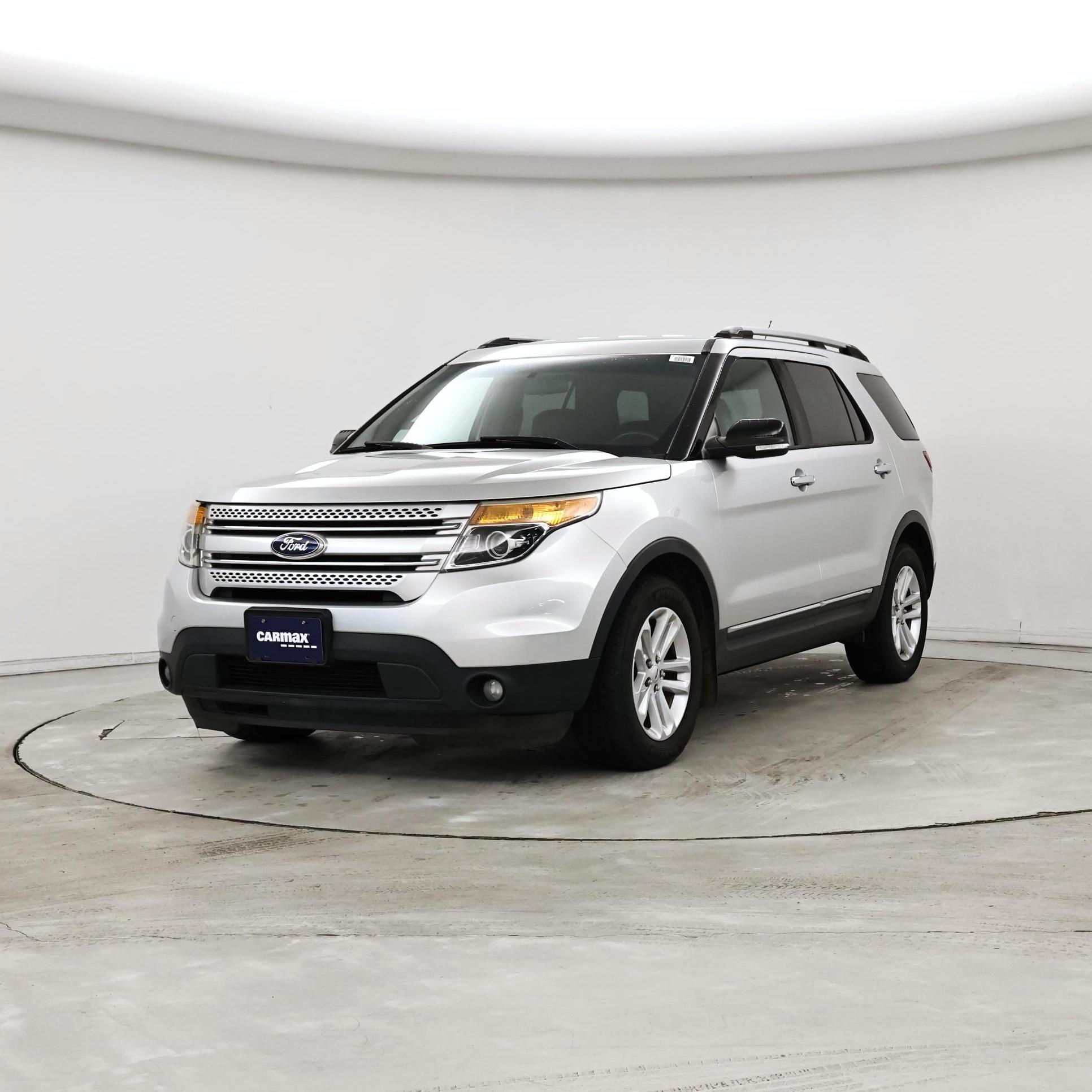 Thumbnail: 2015 Ford Explorer - 4