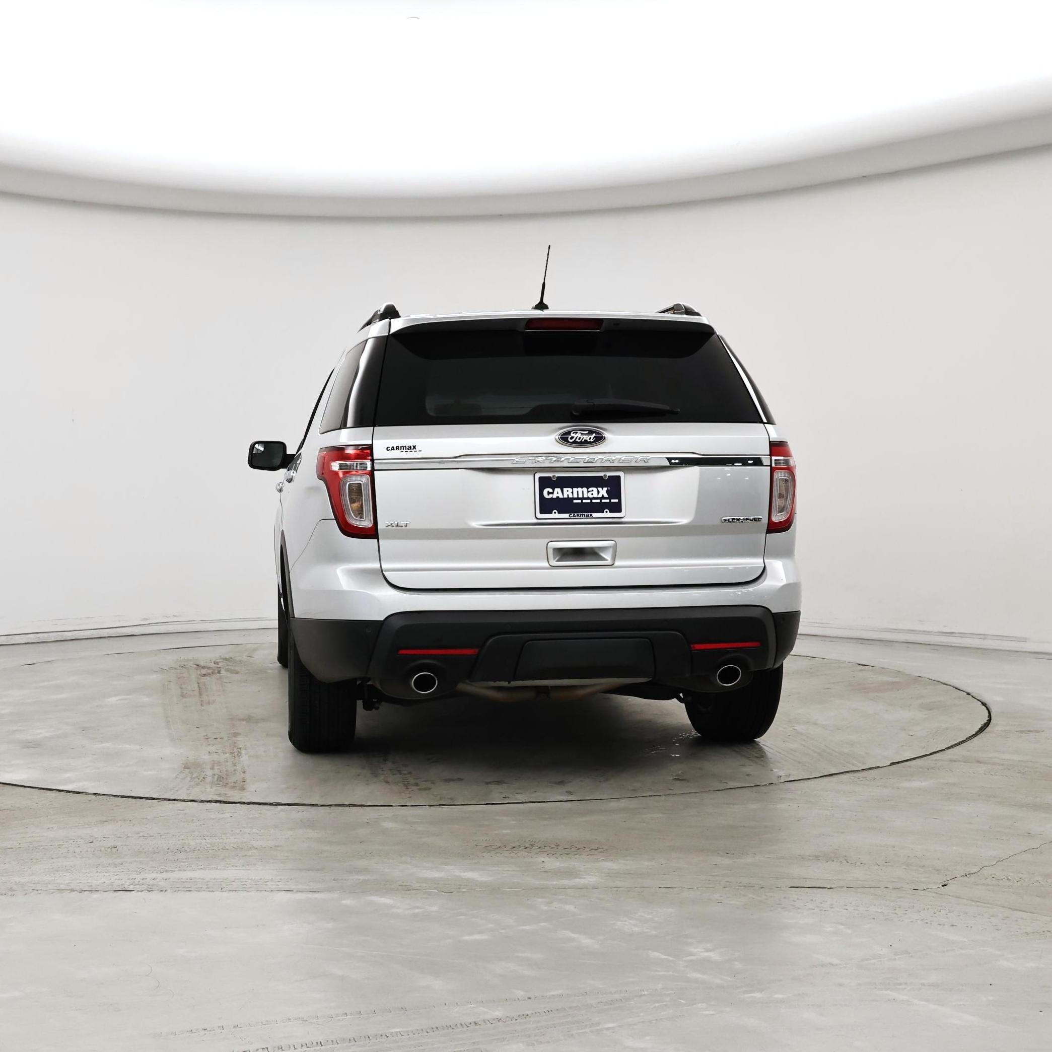 Thumbnail: 2015 Ford Explorer - 6