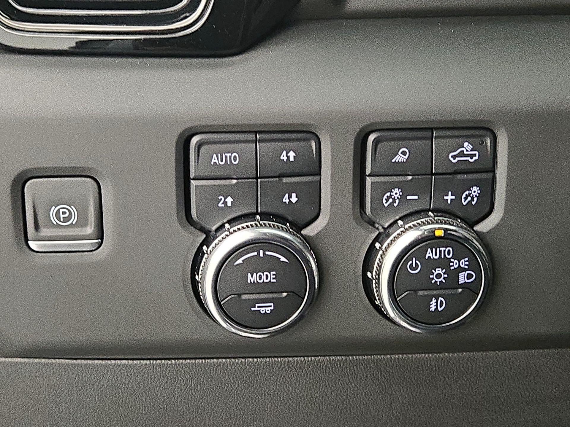 Thumbnail: 2024 GMC Sierra 1500 - 13