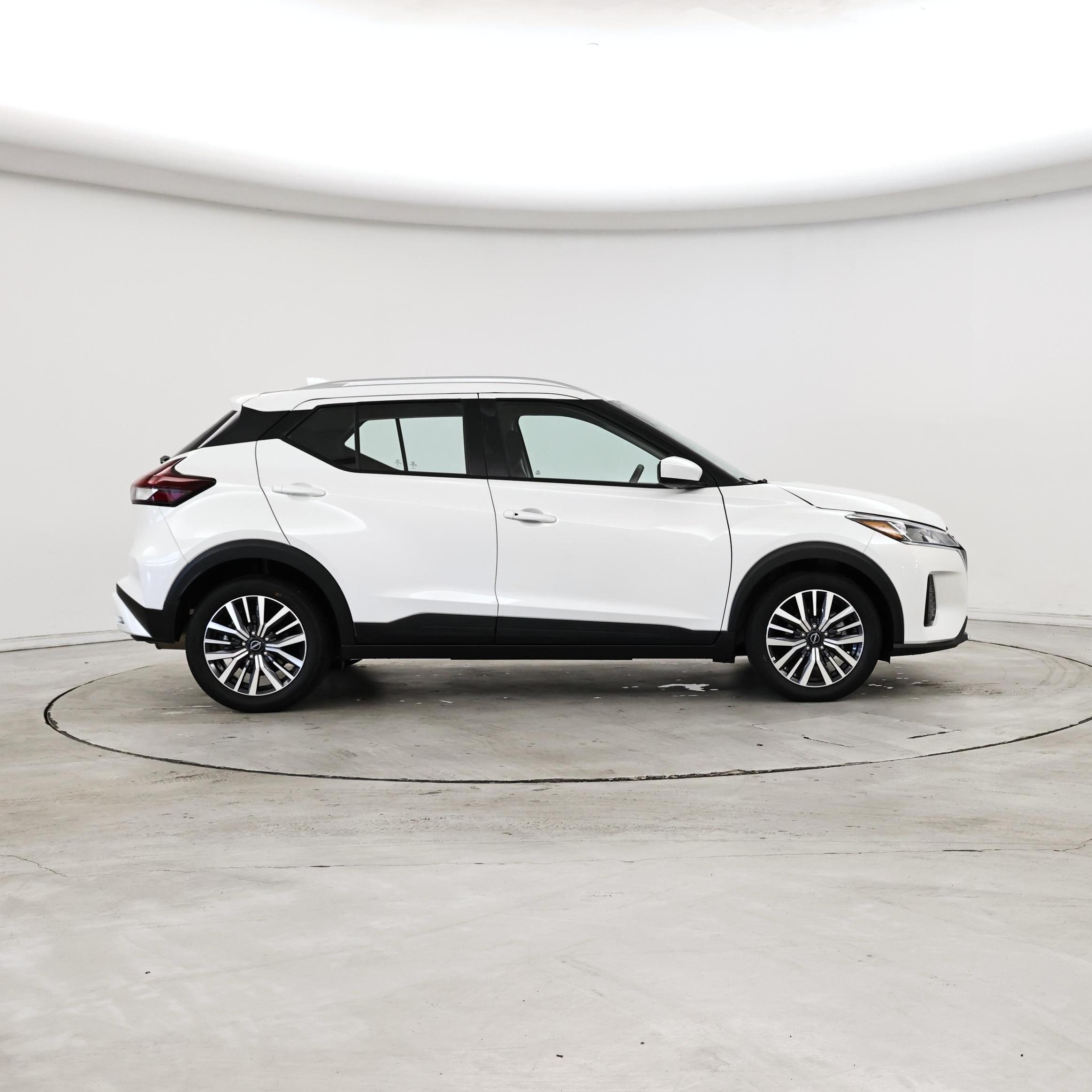 Thumbnail: 2024 Nissan Kicks - 7