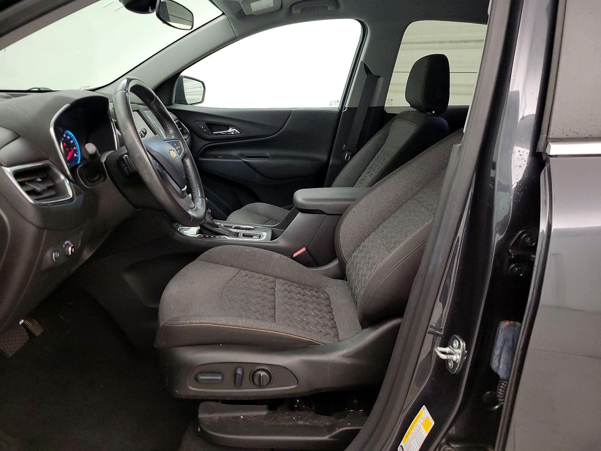 Thumbnail: 2022 Chevrolet Equinox - 11