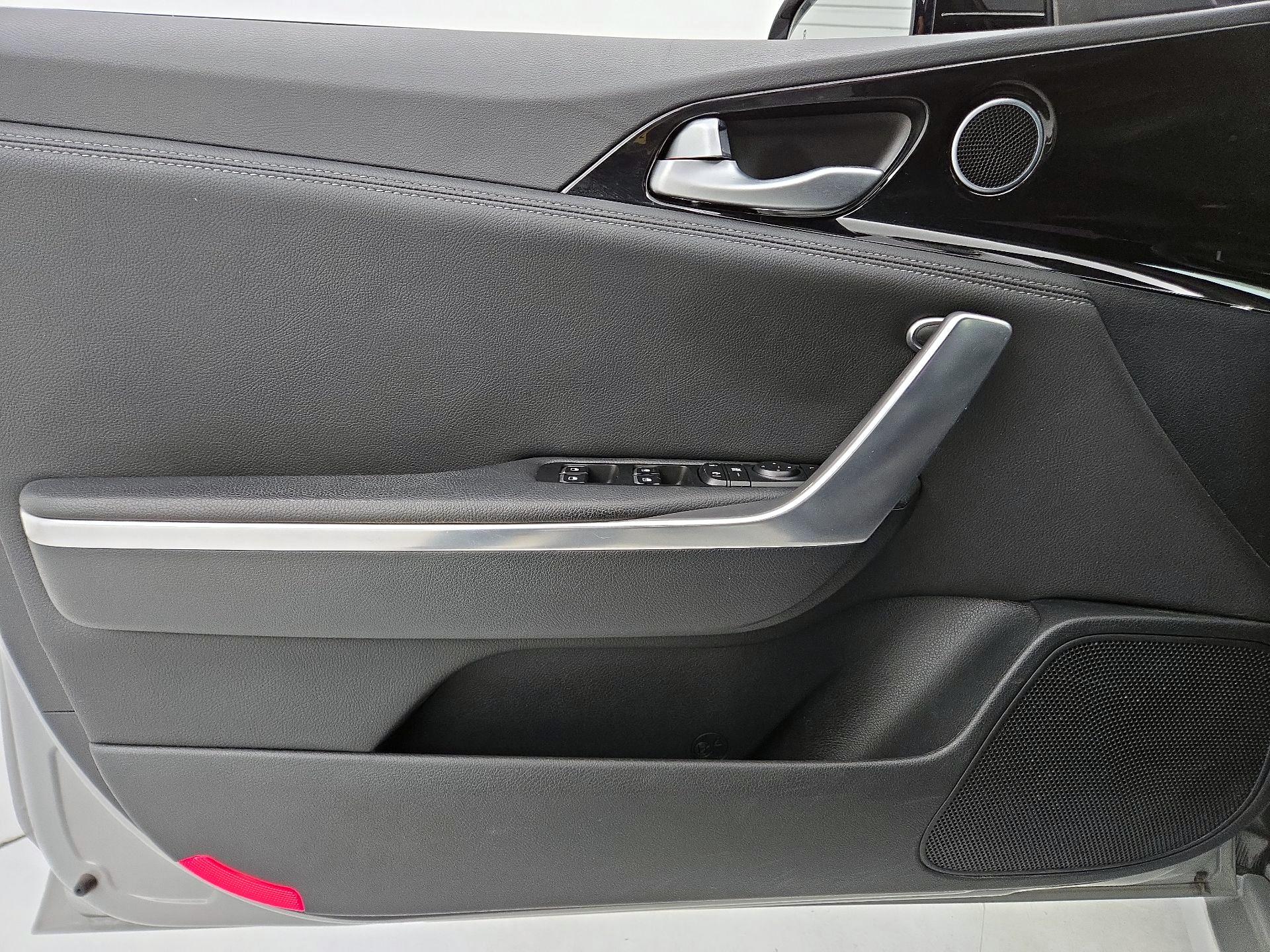 Thumbnail: 2022 Kia Stinger - 12