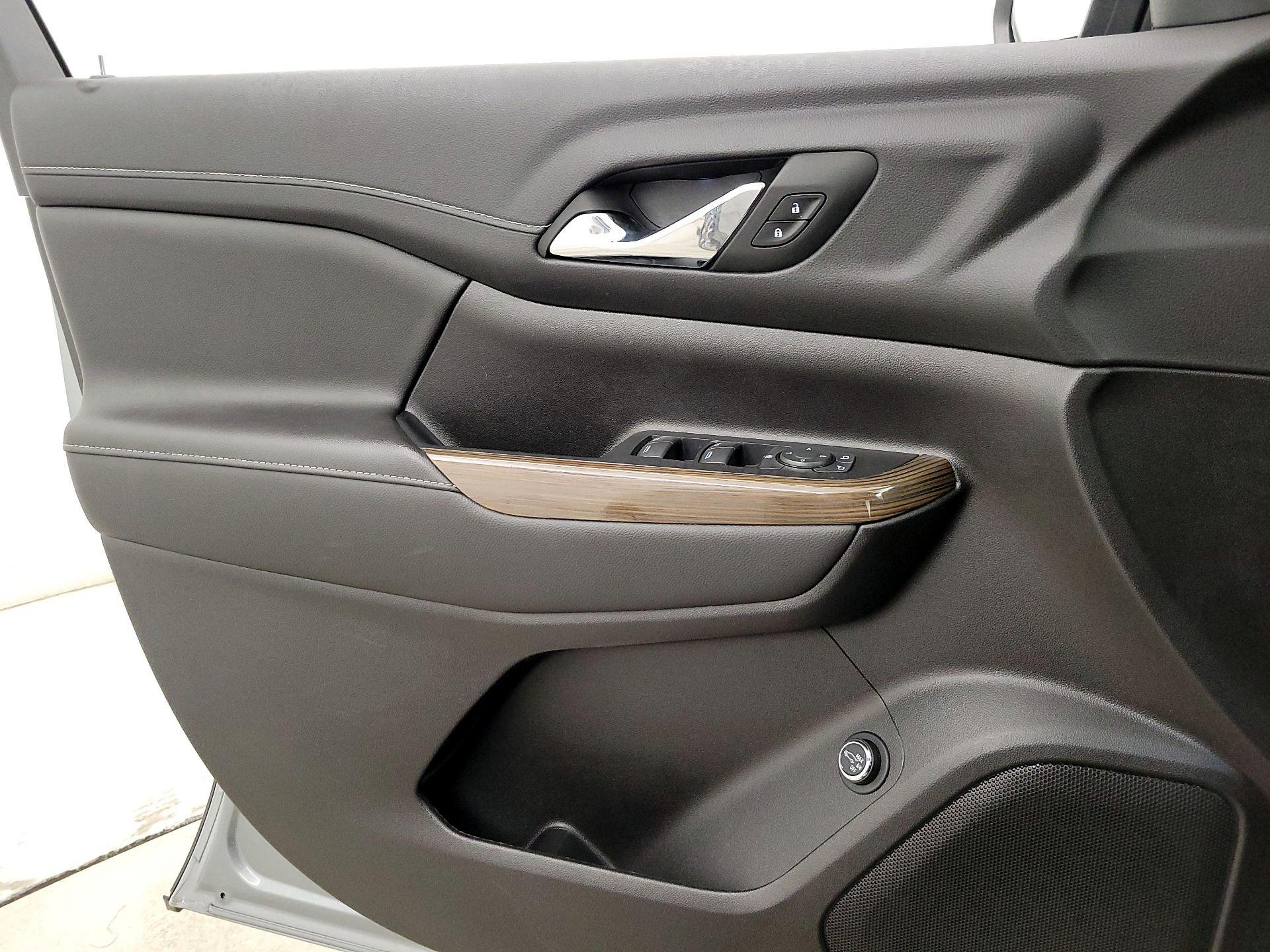 Thumbnail: 2023 GMC Acadia - 12