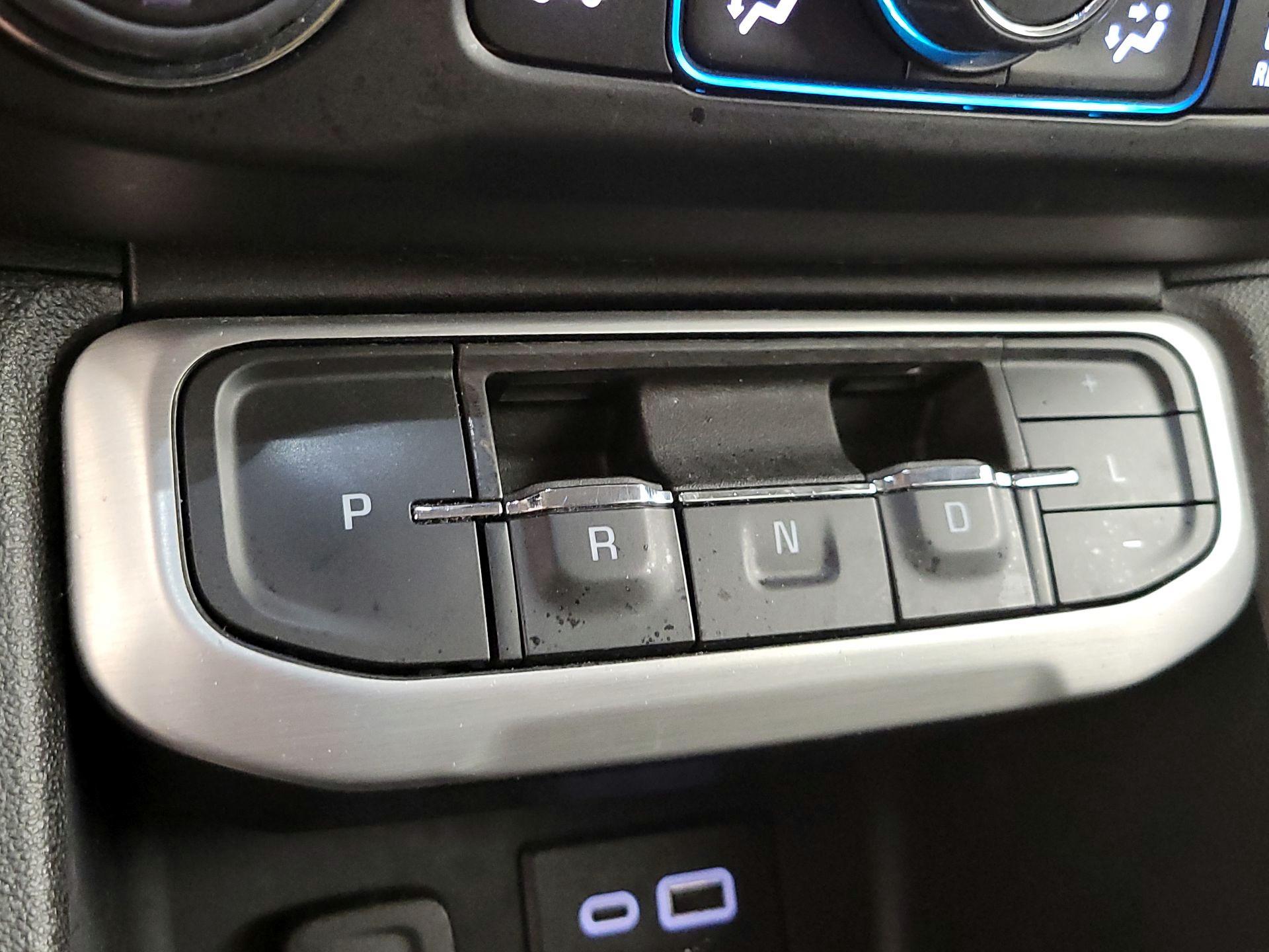 Thumbnail: 2023 GMC Acadia - 17