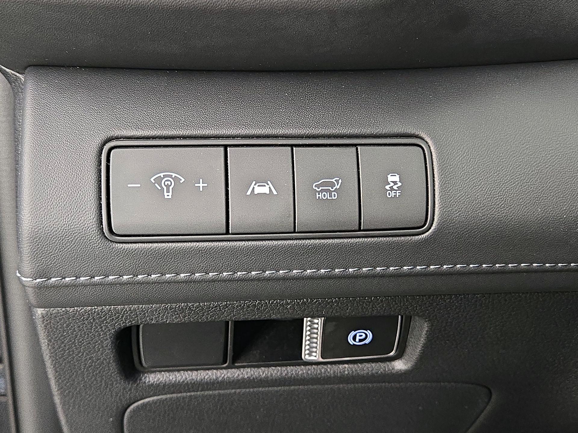 Thumbnail: 2022 Hyundai Santa Fe - 13